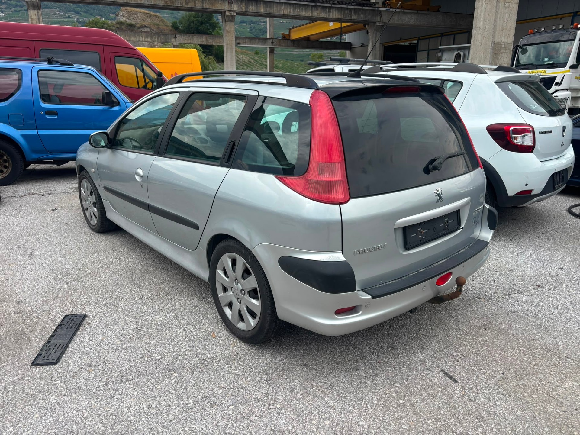 PEUGEOT 206 SW 1.6 16V XS-image-2