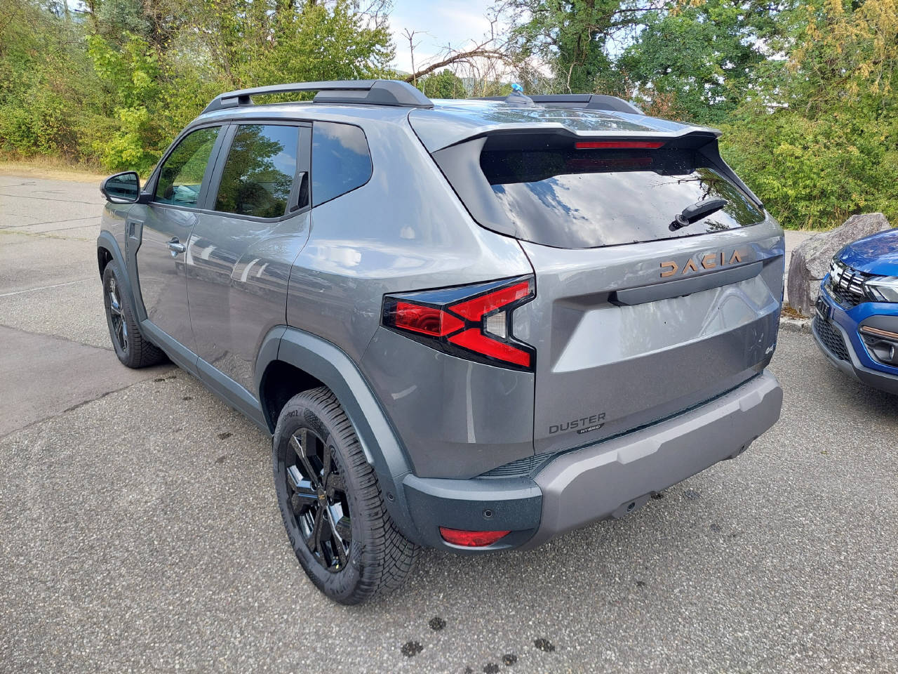 DACIA Duster 1.2 Hybrid Extreme 4WD-image-2
