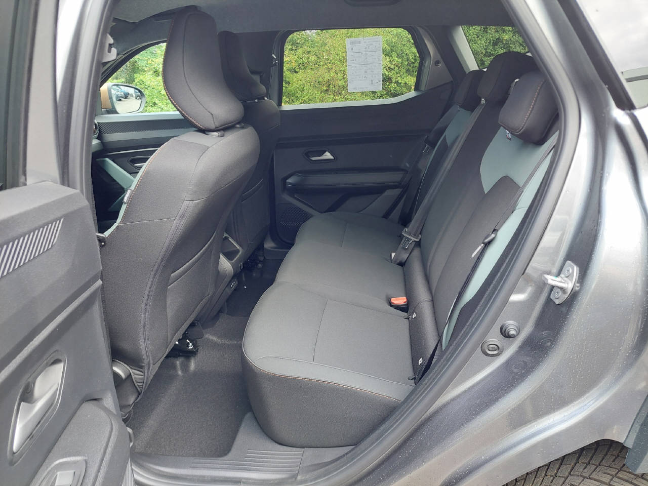 DACIA Duster 1.2 Hybrid Extreme 4WD-image-5
