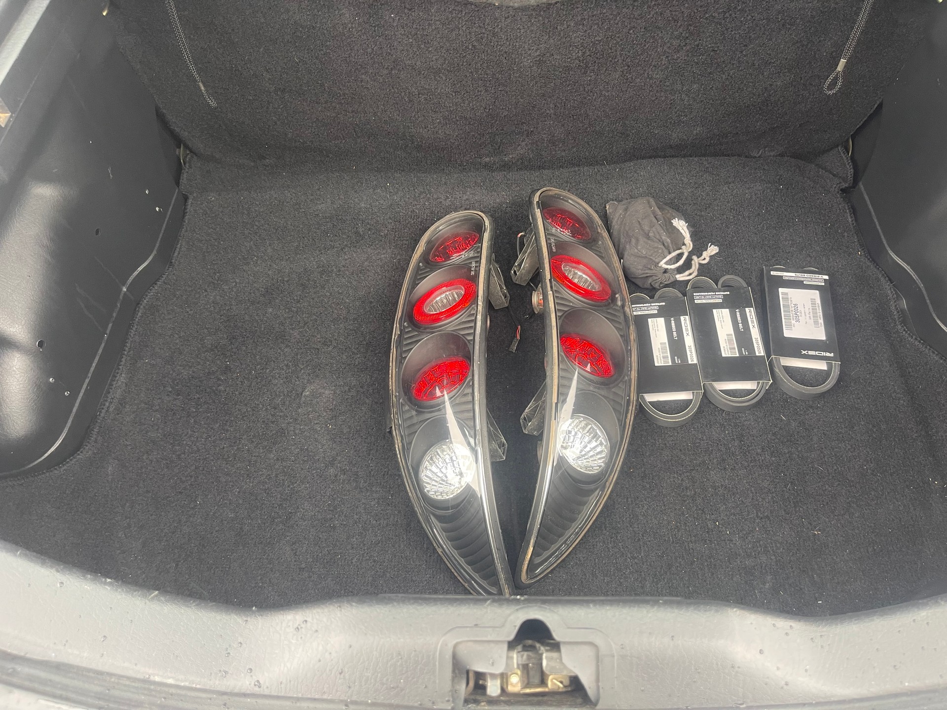 MAZDA MX-3 1.8i-24-image-9