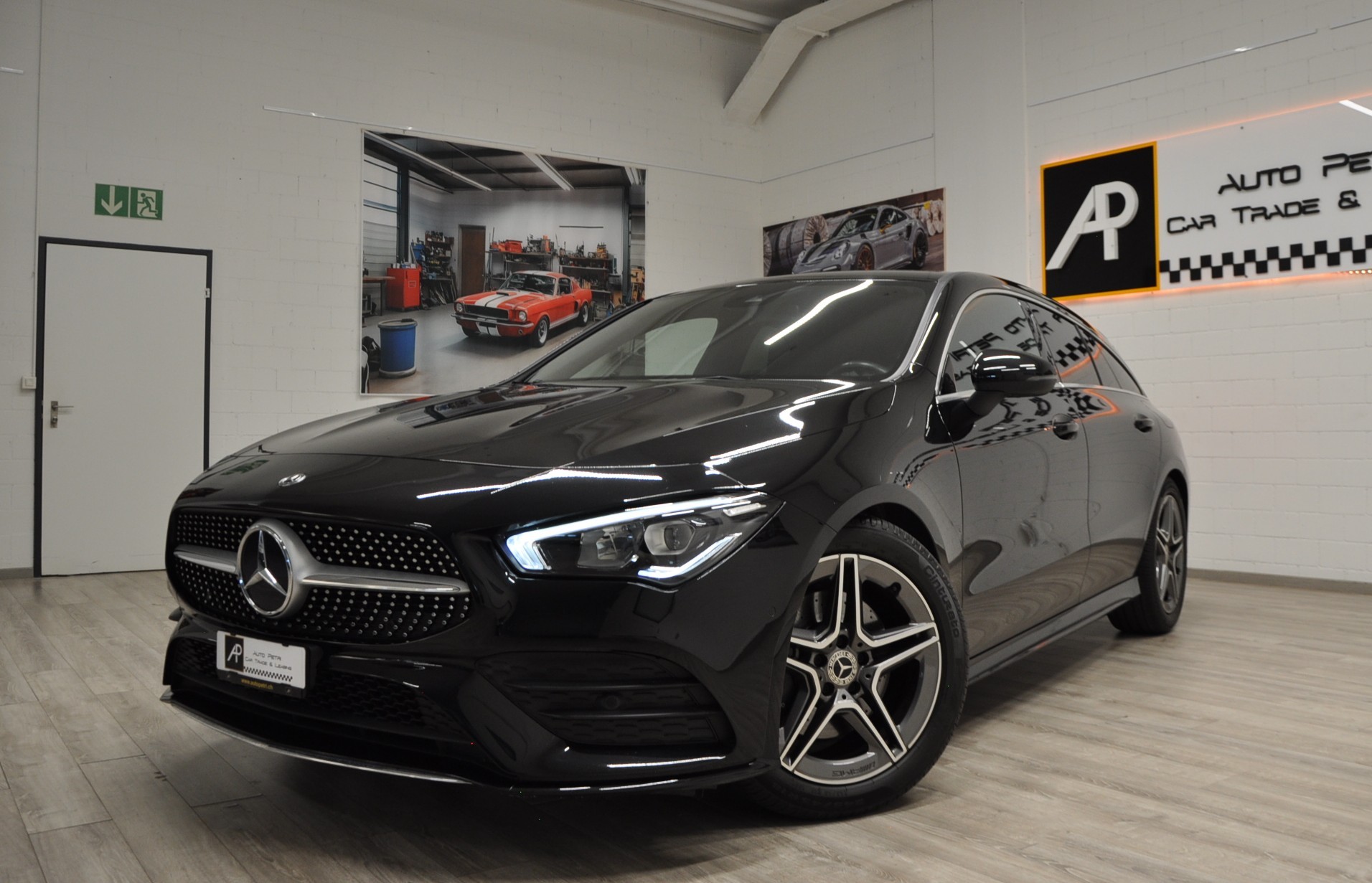 MERCEDES-BENZ CLA Shooting Brake 220 d 4Matic AMG Line-showroom-element-1