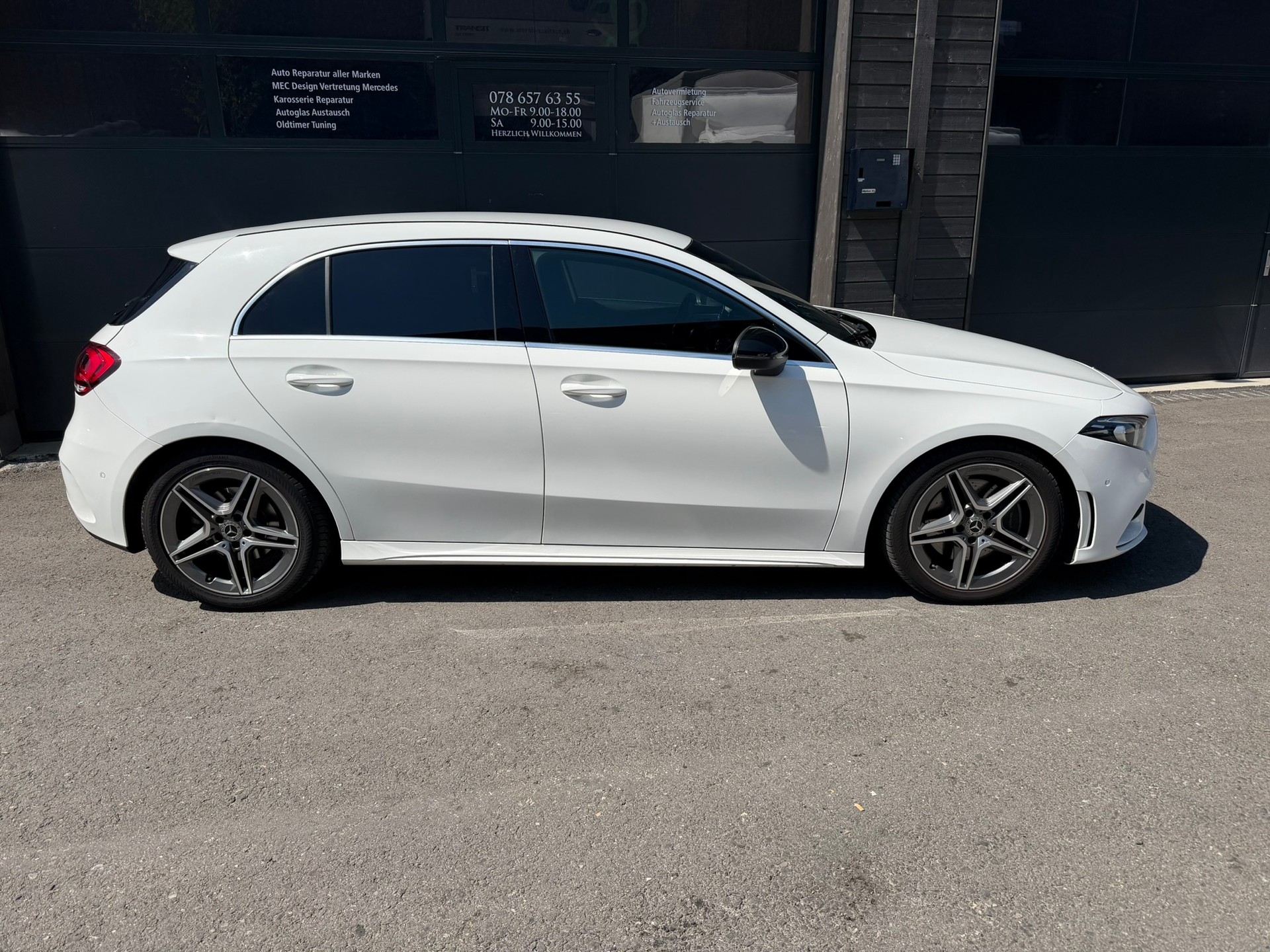 MERCEDES-BENZ AMG Line-image-1