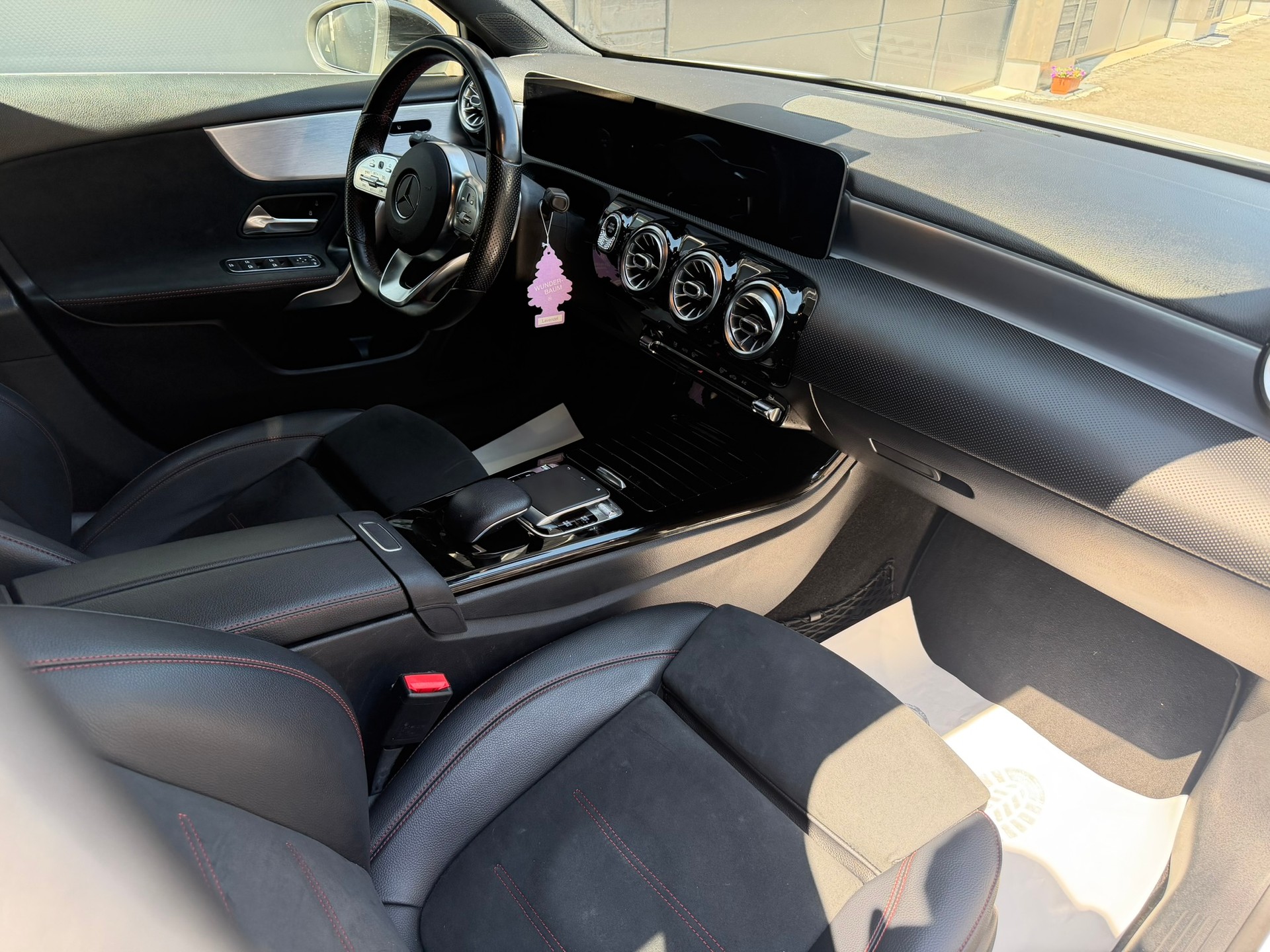 MERCEDES-BENZ AMG Line-image-10