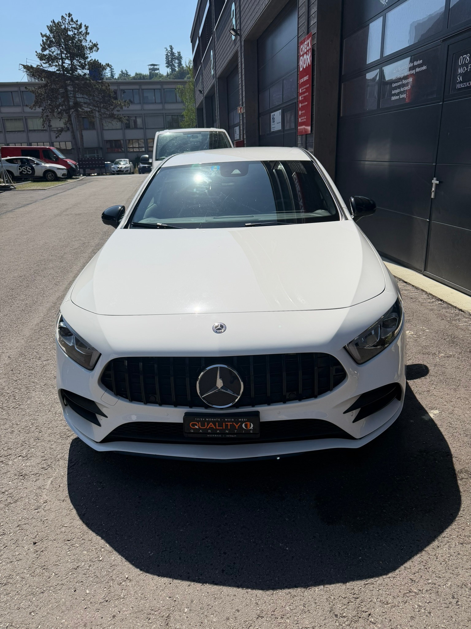 MERCEDES-BENZ AMG Line-image-4