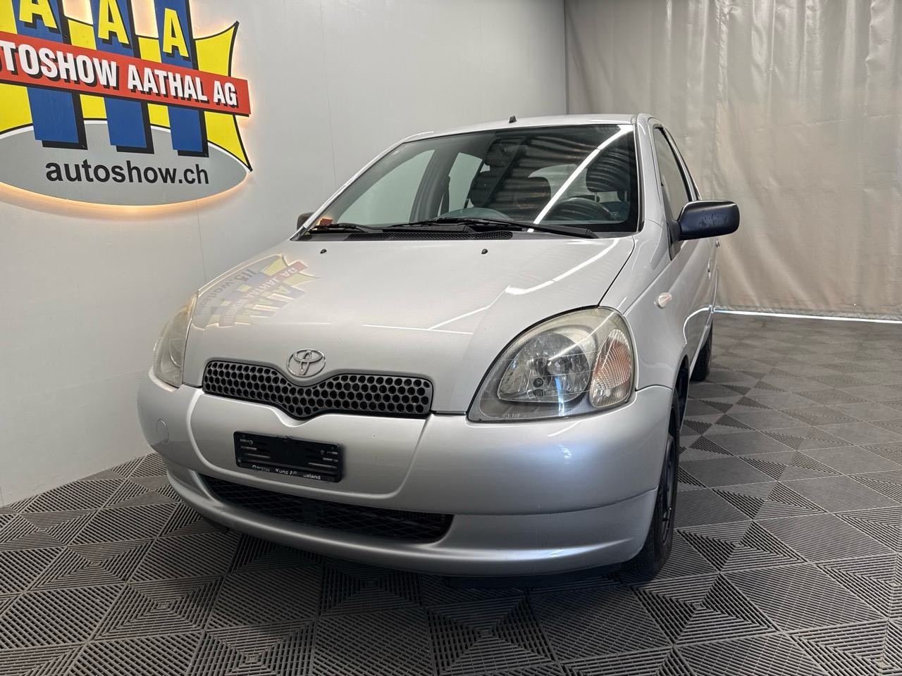 TOYOTA Yaris 1.3 Linea Luna-image-10