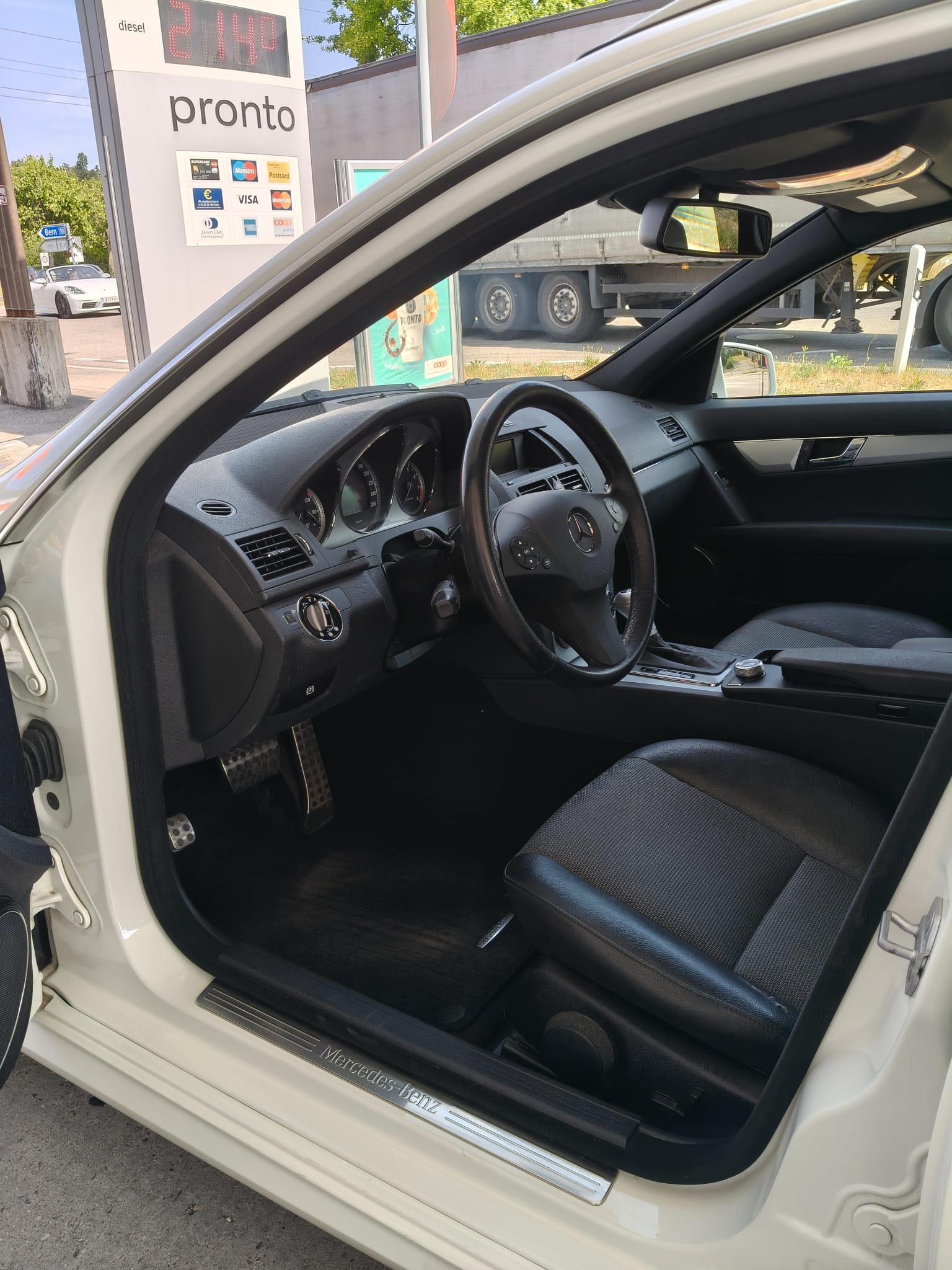 MERCEDES-BENZ C 180 Kompressor Avantgarde Automatic AMG Paket-image-7