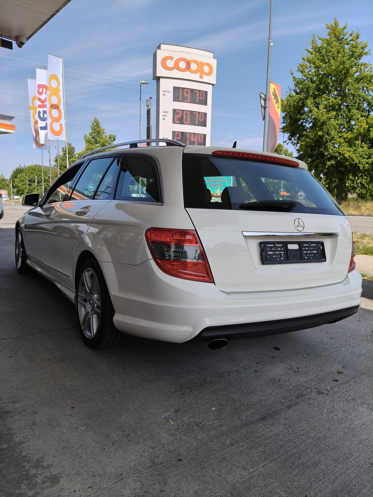 MERCEDES-BENZ C 180 Kompressor Avantgarde Automatic AMG Paket-image-3