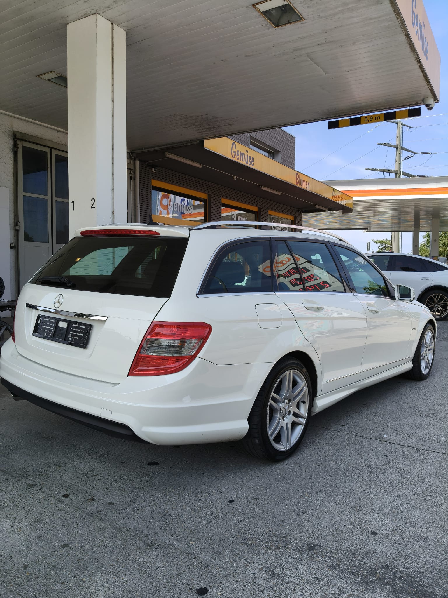 MERCEDES-BENZ C 180 Kompressor Avantgarde Automatic AMG Paket-image-4