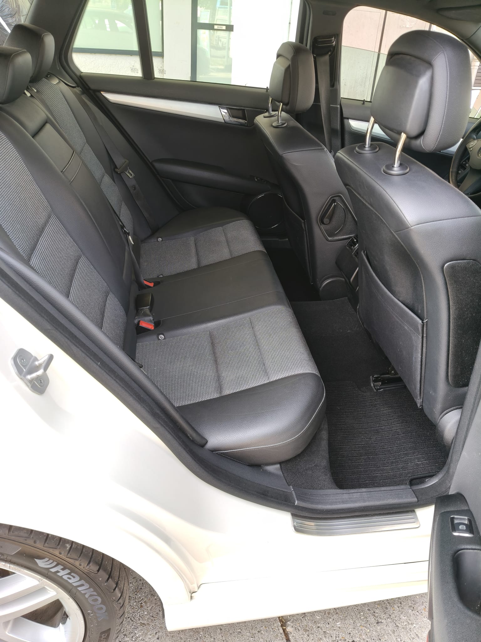 MERCEDES-BENZ C 180 Kompressor Avantgarde Automatic AMG Paket-image-9