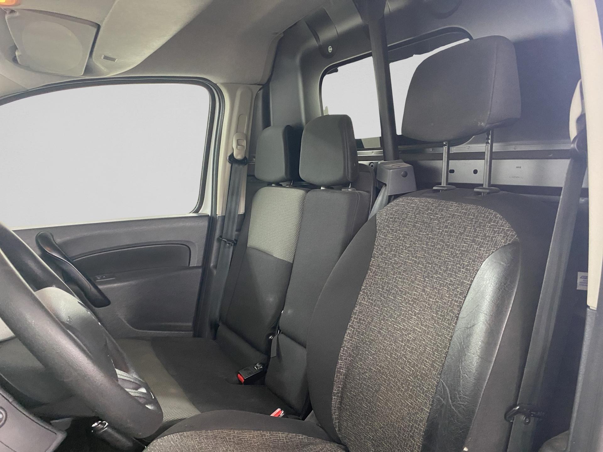 RENAULT Kangoo Medium dCi 95 ENERGY Business-image-22