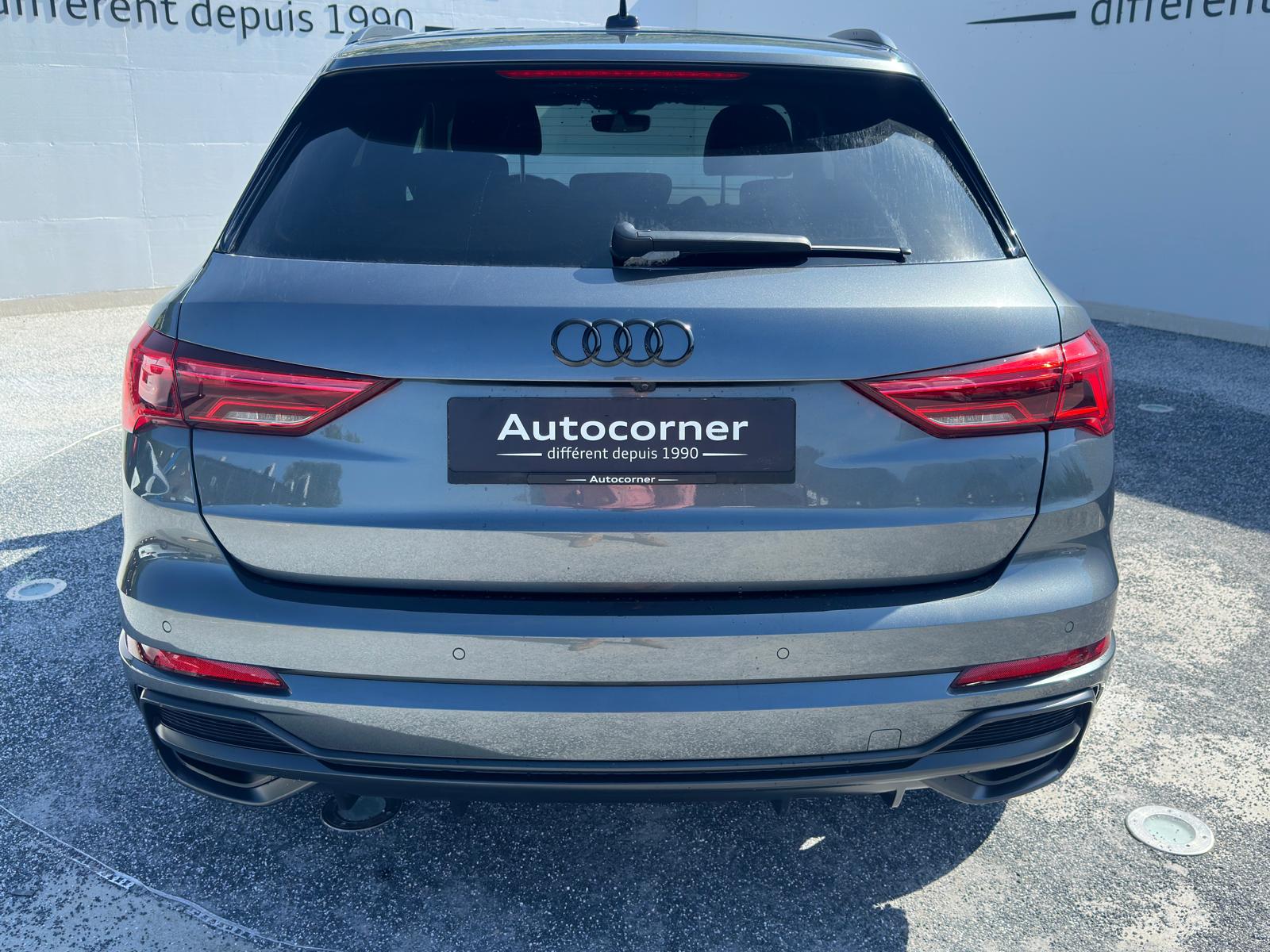 AUDI Q3 35 TFSI S line Attraction S-tronic-image-4