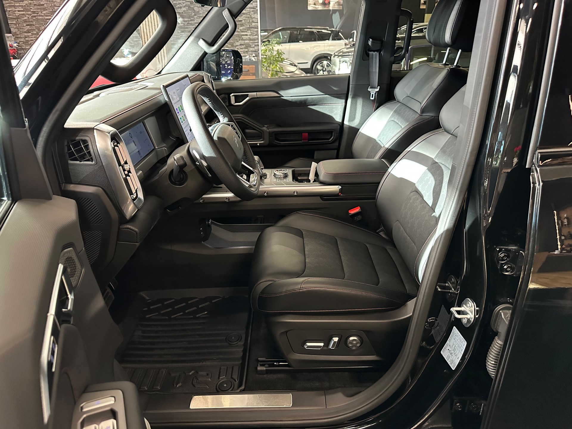JETOUR T2 2.0 7DCT Real Time 4WD-image-10