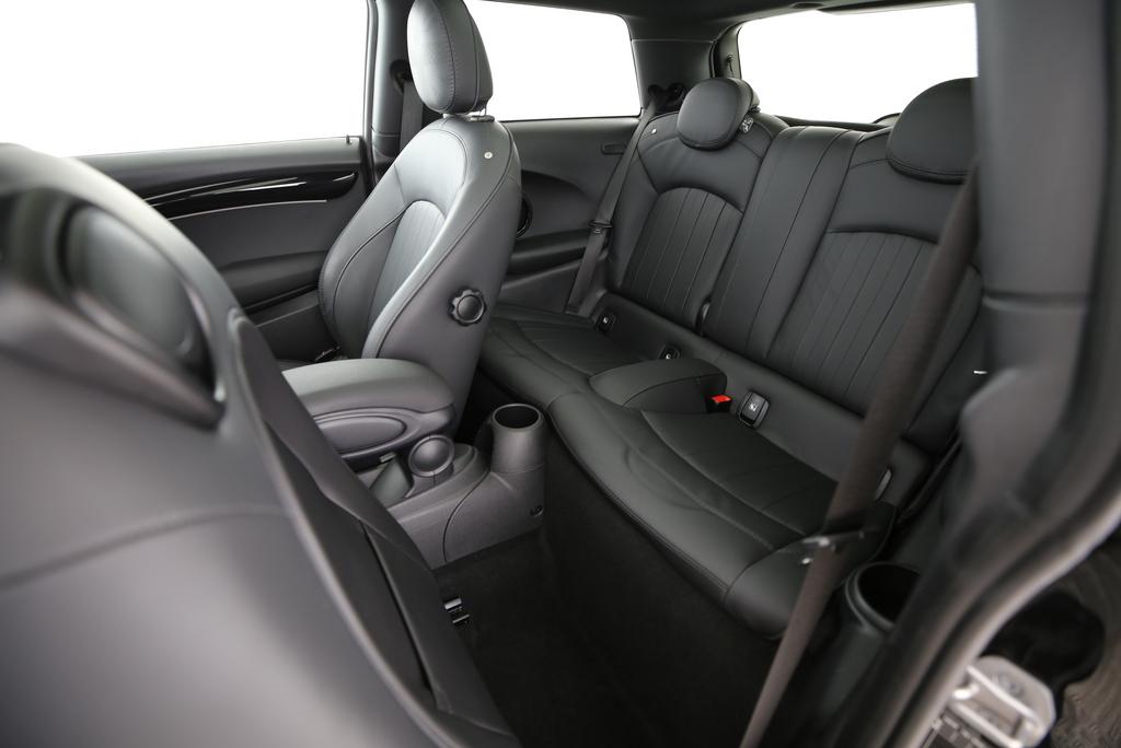 MINI F56 Cooper SE-image-9