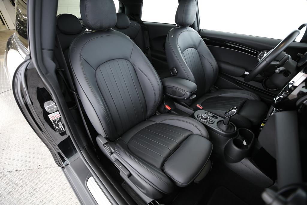 MINI F56 Cooper SE-image-11