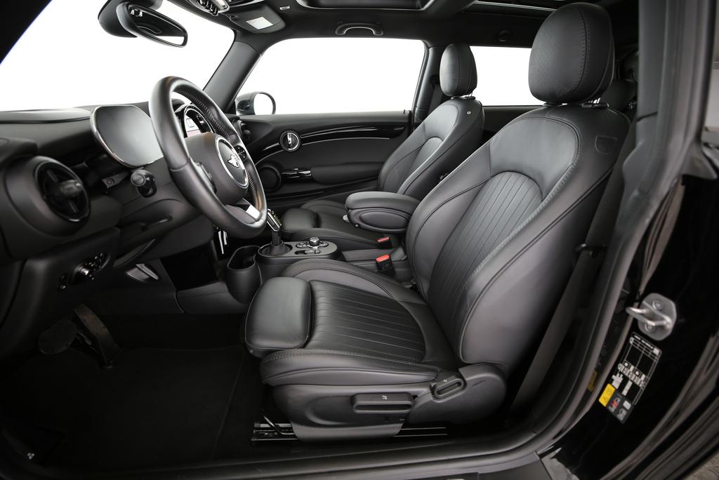 MINI F56 Cooper SE-image-2