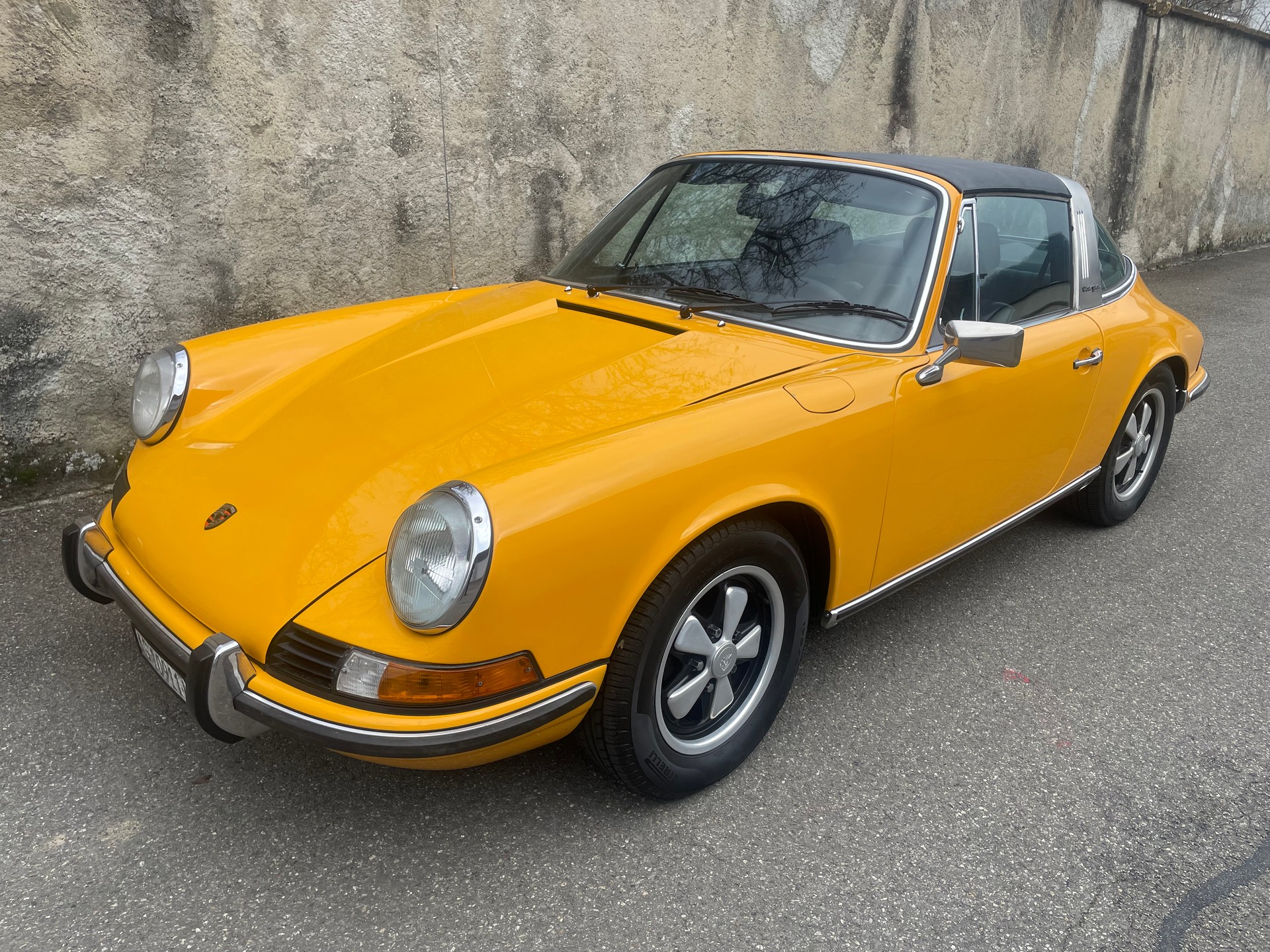 PORSCHE 911 2,4 T targa-image-0