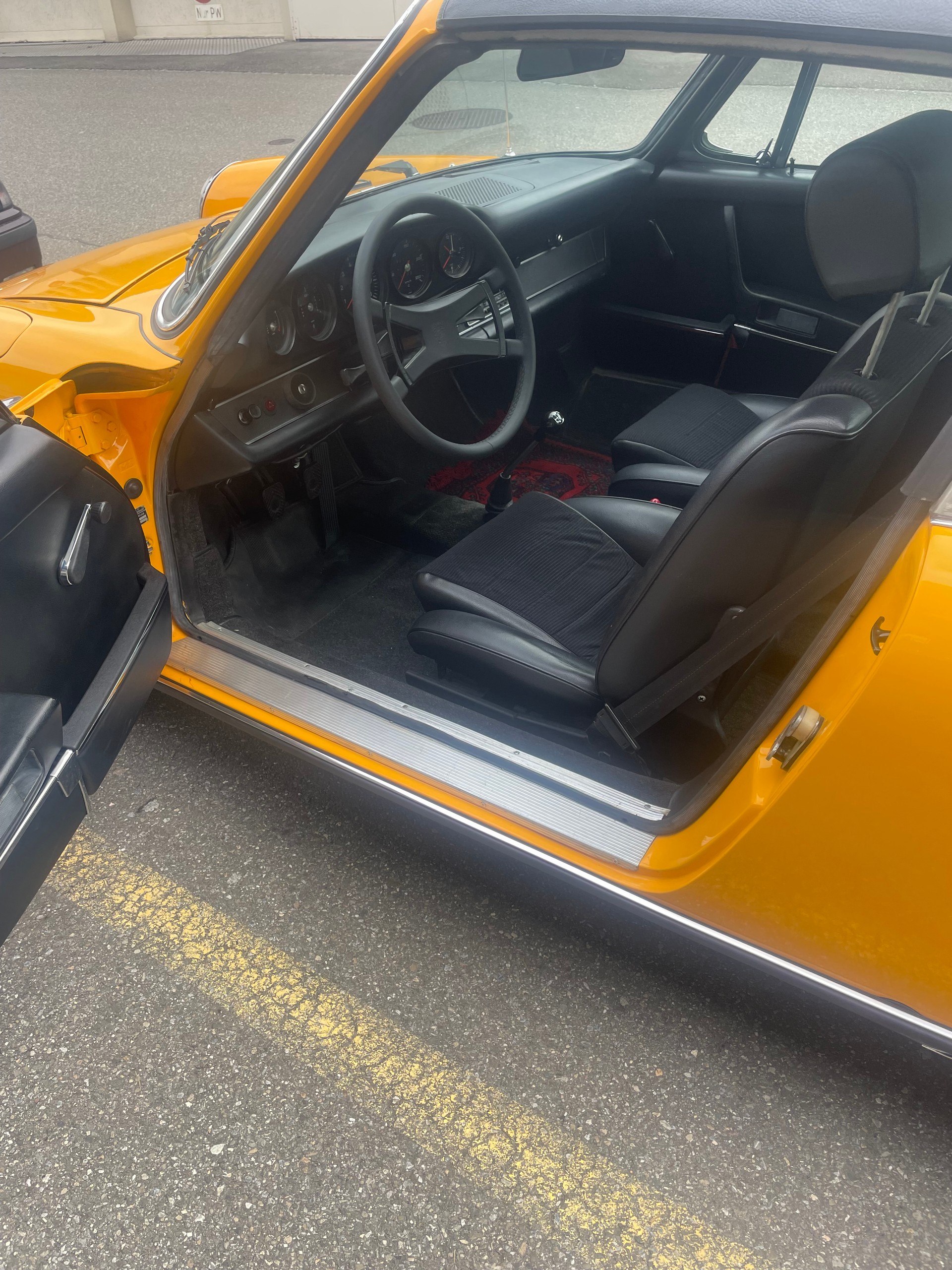 PORSCHE 911 2,4 T targa-image-3