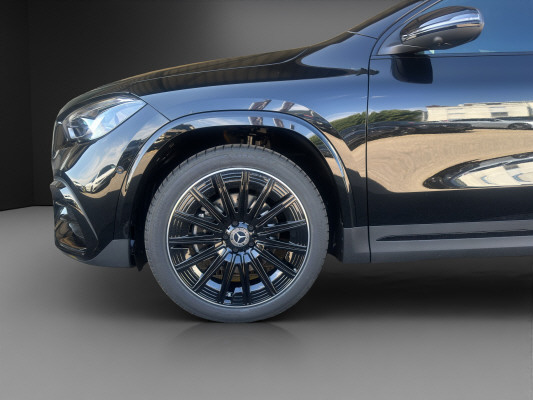 MERCEDES-BENZ GLA 200 Night Star 7G-D-image-6