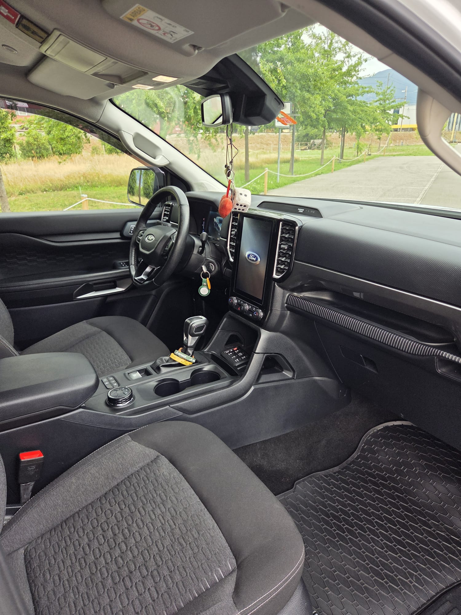 FORD 2.0 EcoBlue 4x4 XLT-image-2