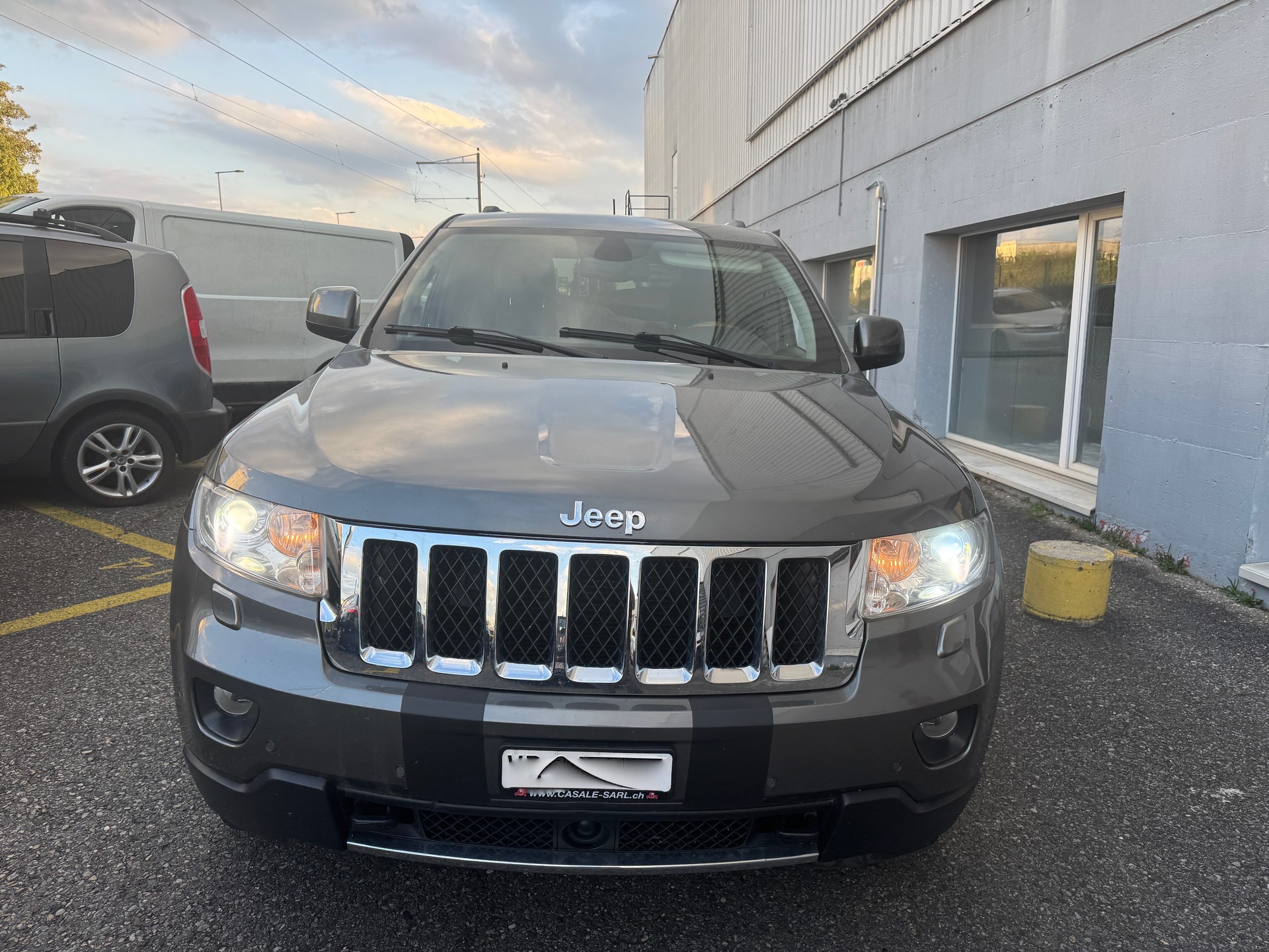 JEEP Grand Cherokee 3.6 V6 Limited Automatic-image-2