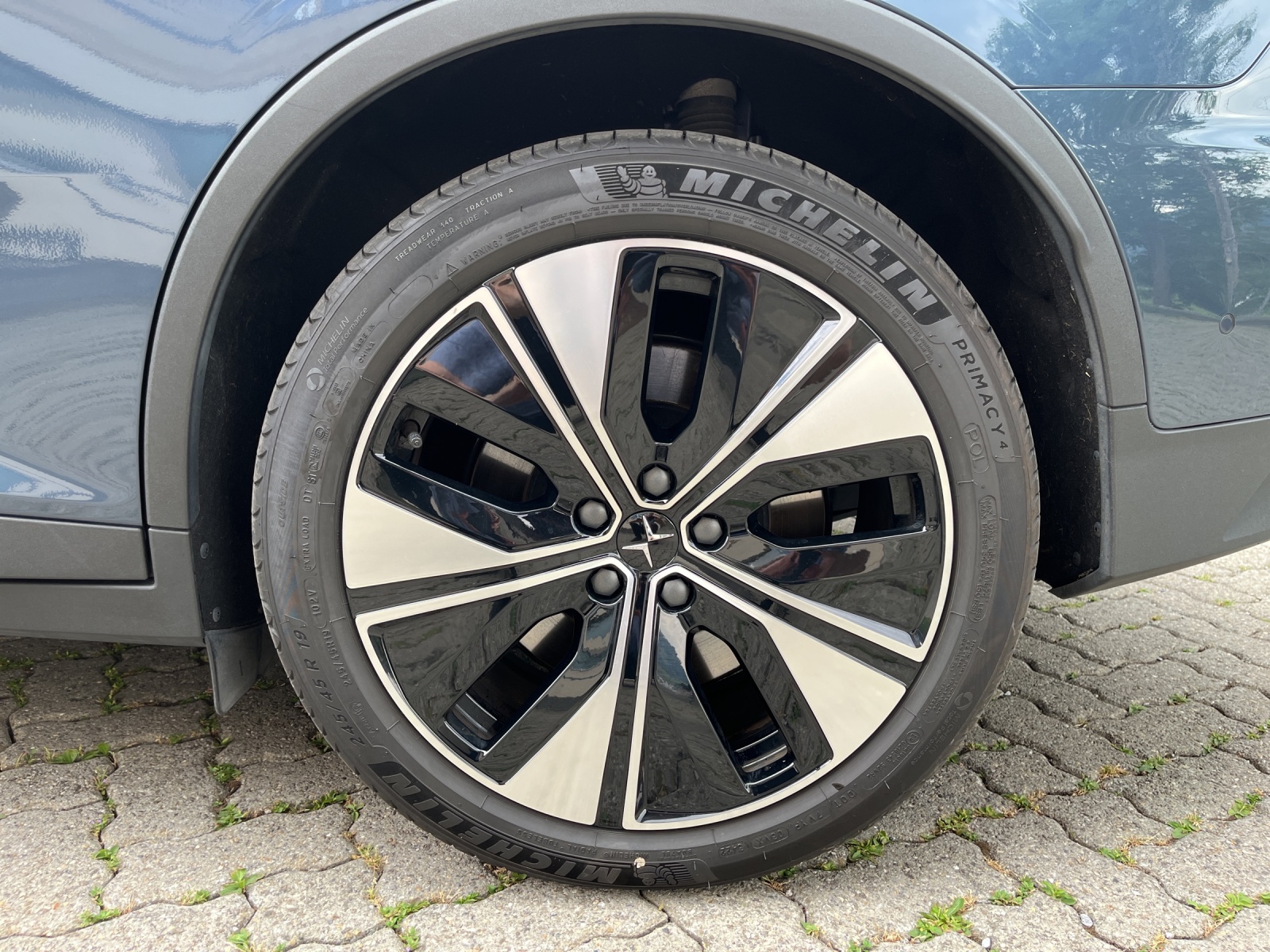 POLESTAR Polestar 2 Long Range Dual 78 kWh MY23-image-12