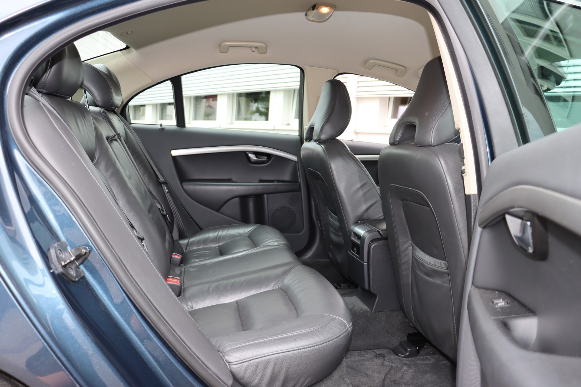 VOLVO S80 T6 AWD Summum Geartronic-image-8