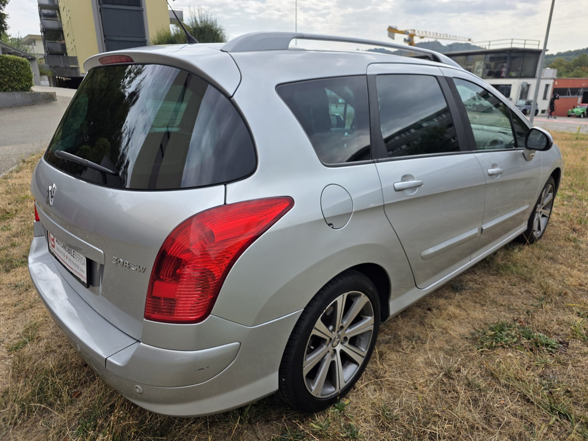 PEUGEOT 308 SW 1.6 16V Turbo Sport Pack Automatic-image-6