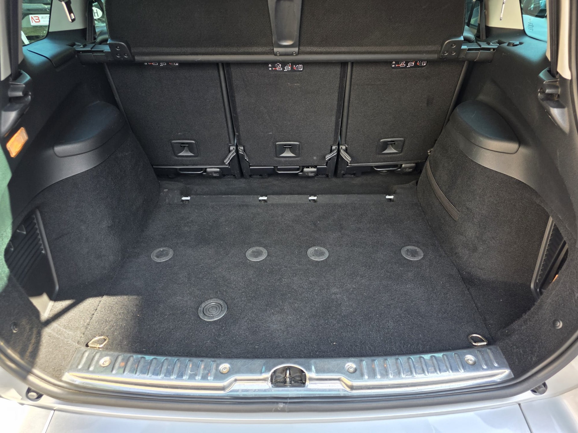 PEUGEOT 308 SW 1.6 16V Turbo Sport Pack Automatic-image-13