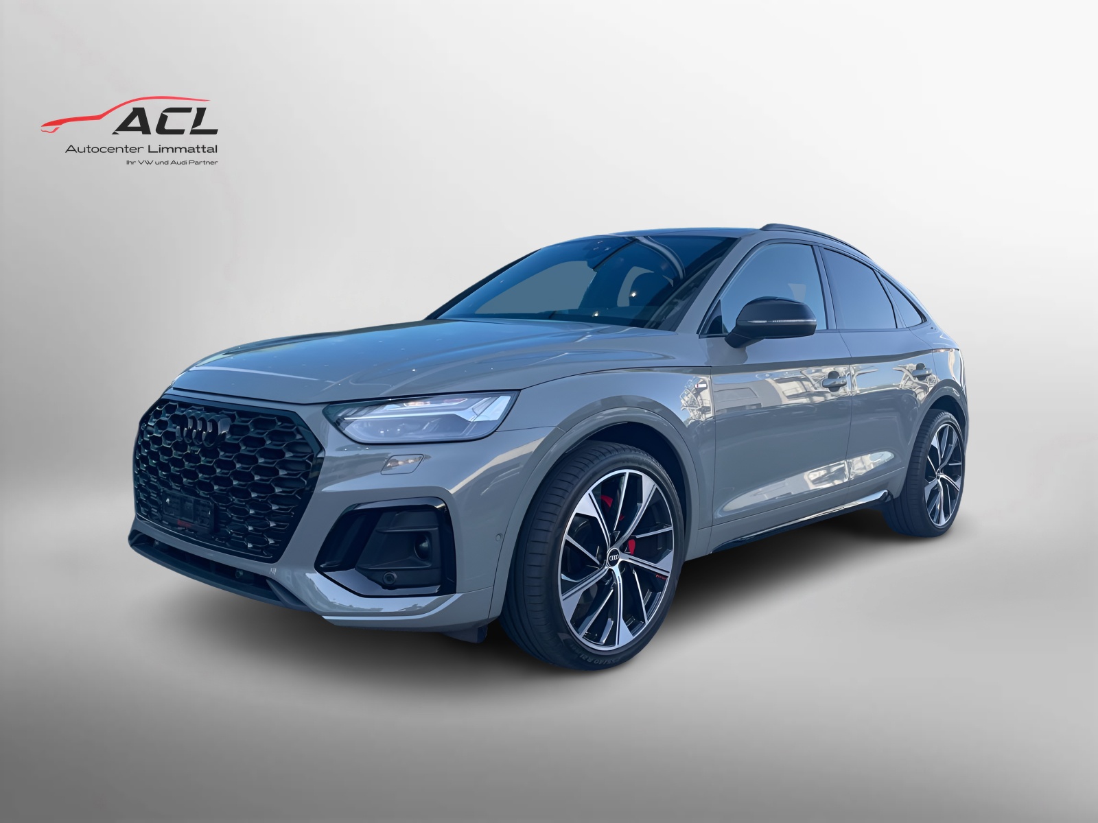 AUDI Q5 Sportback 45 TFSI S line quattro S-tronic-image-0