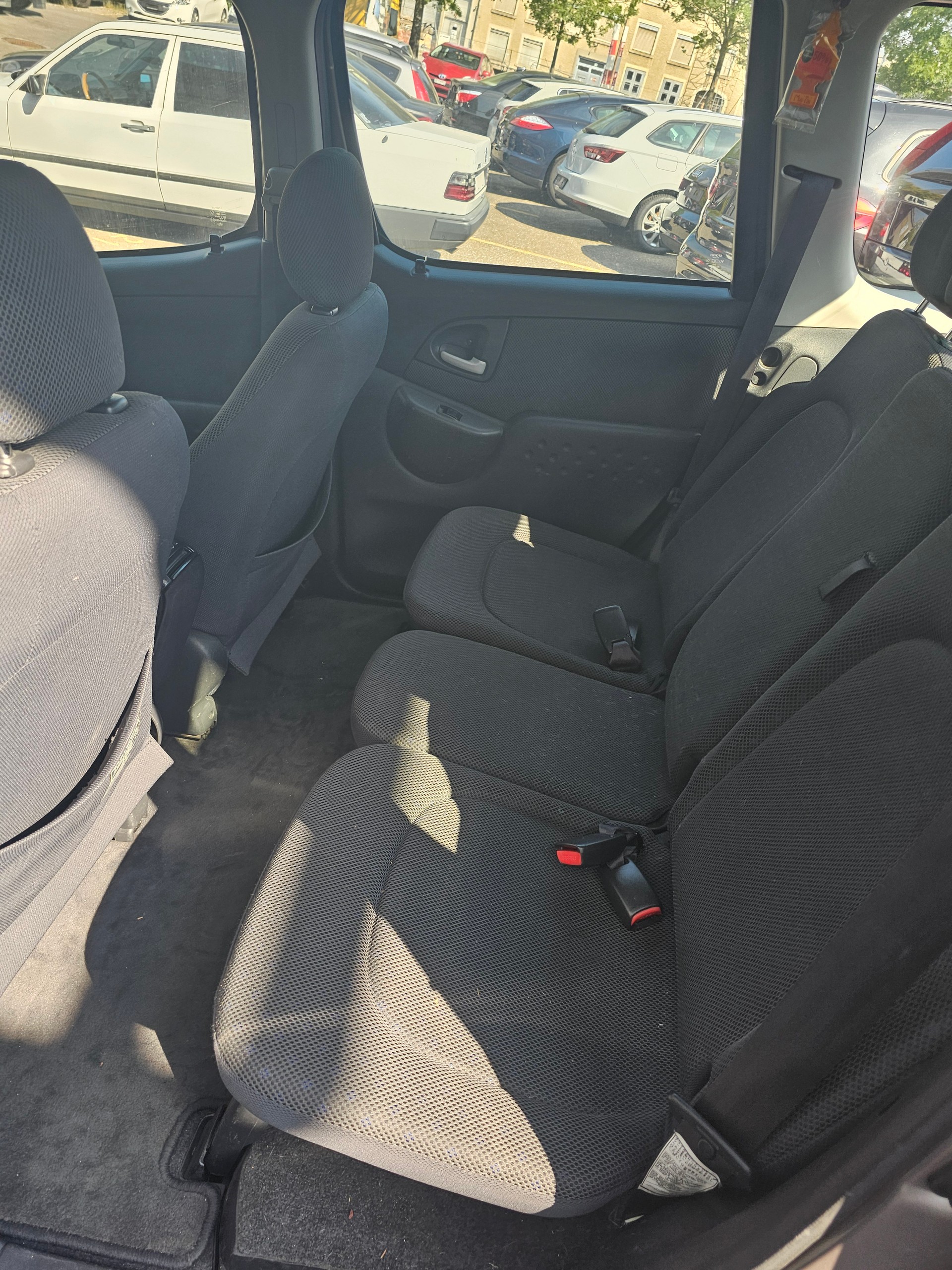 TOYOTA Yaris Verso 1.3 Linea Sol-image-8