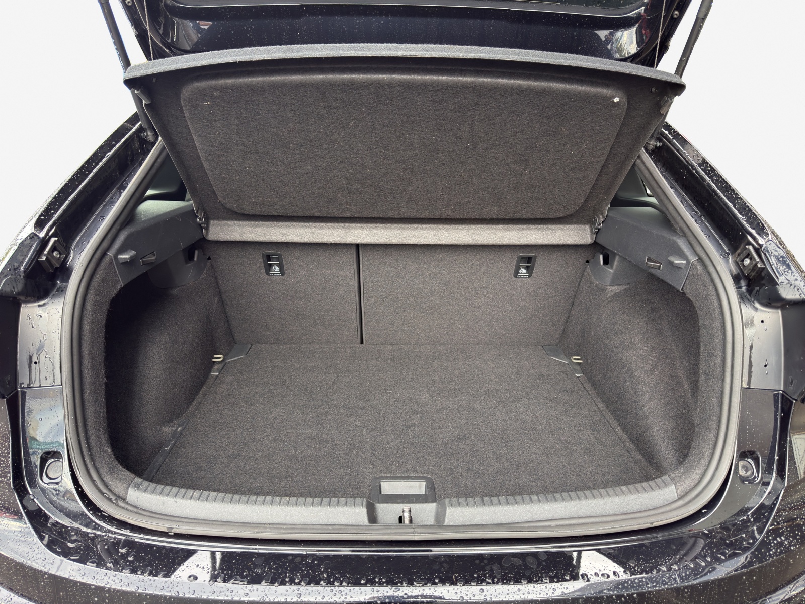 VW Taigo 1.0 TSI R-Line DSG-image-12