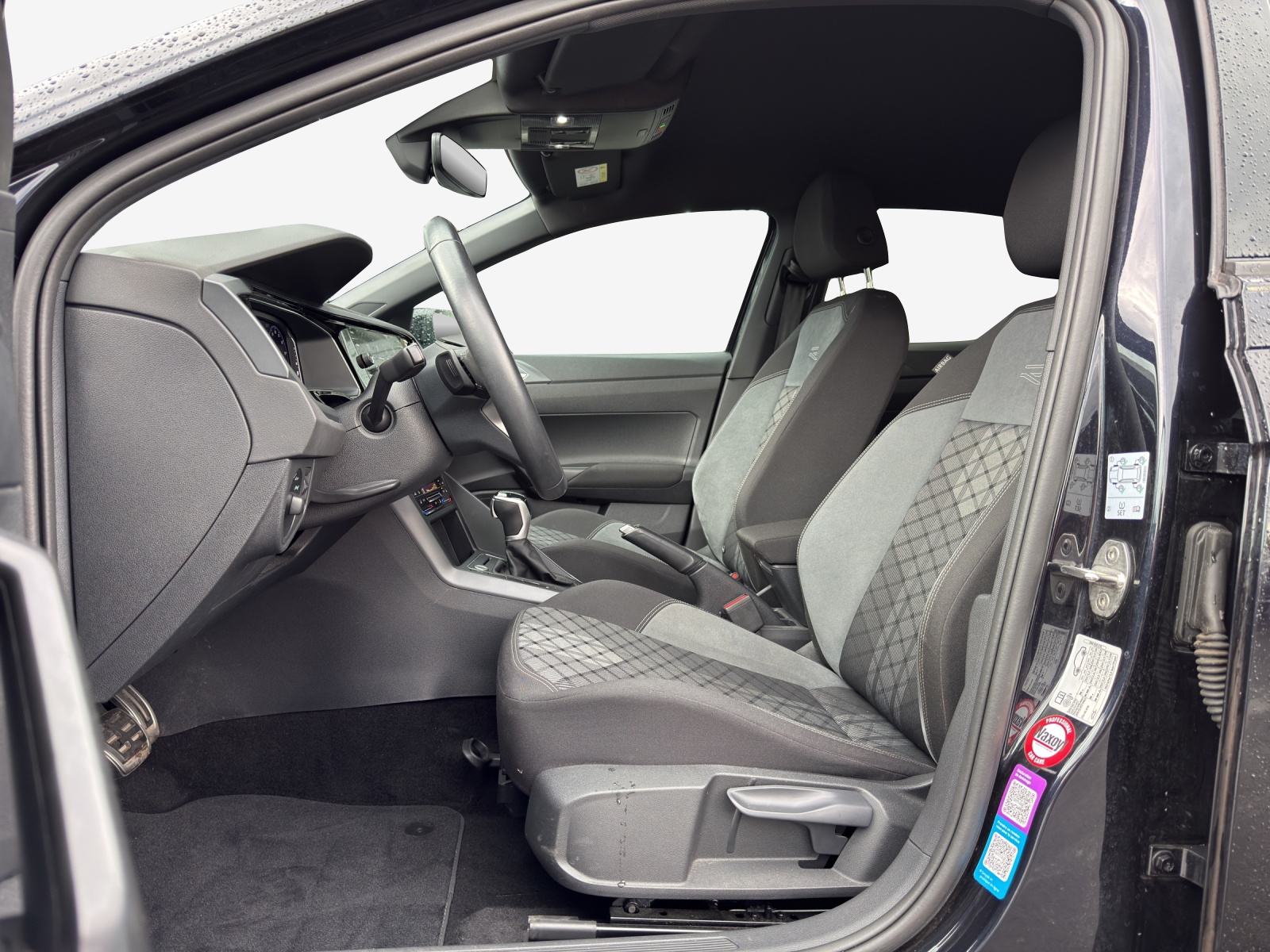 VW Taigo 1.0 TSI R-Line DSG-image-7