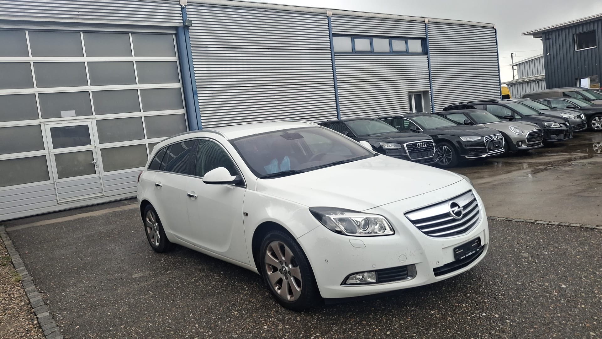OPEL Insignia Sports Tourer 2.0 CDTI Sport Automatic-image-2