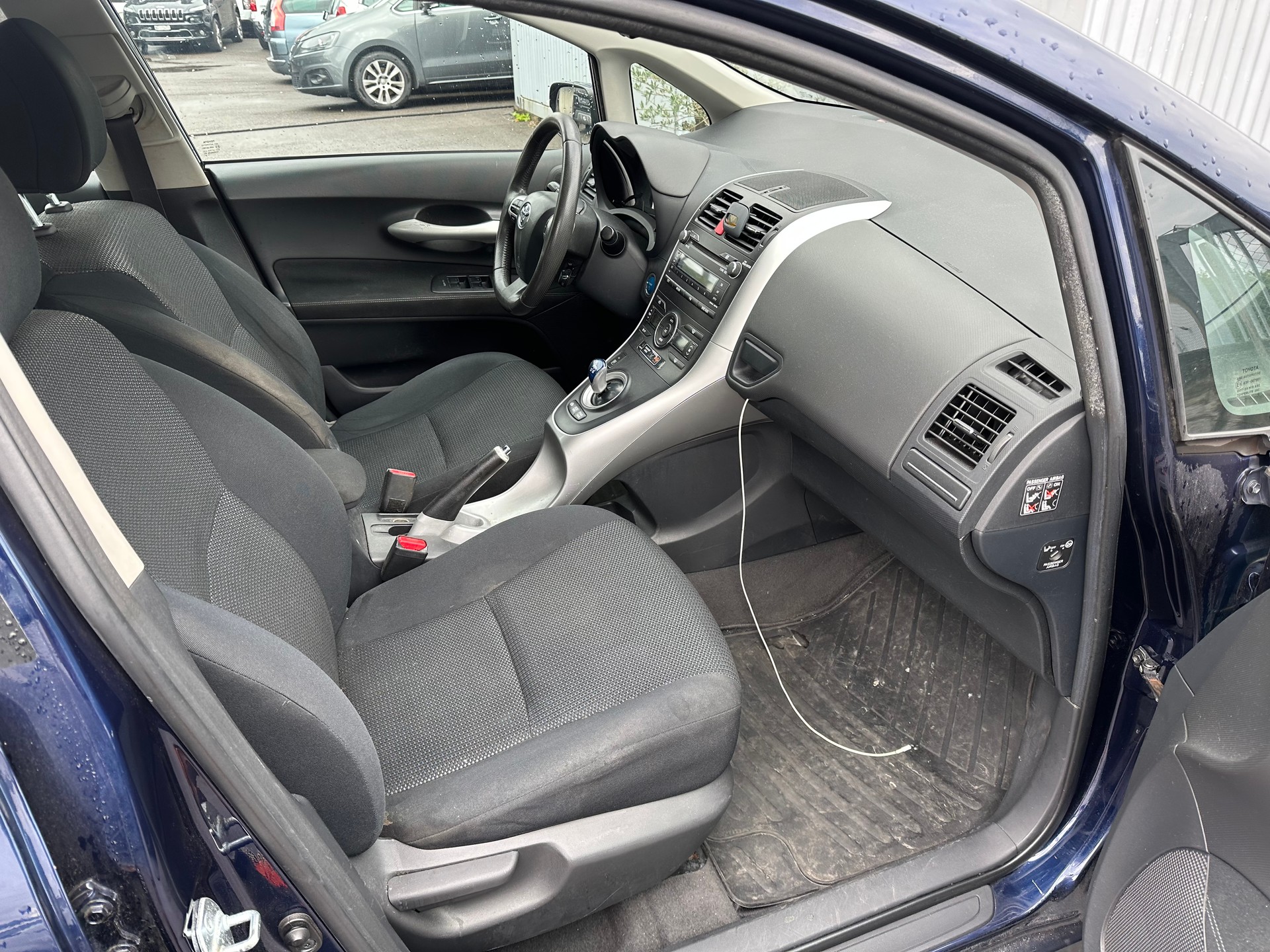 TOYOTA Auris 1.8 16V HSD Linea Sol-image-7