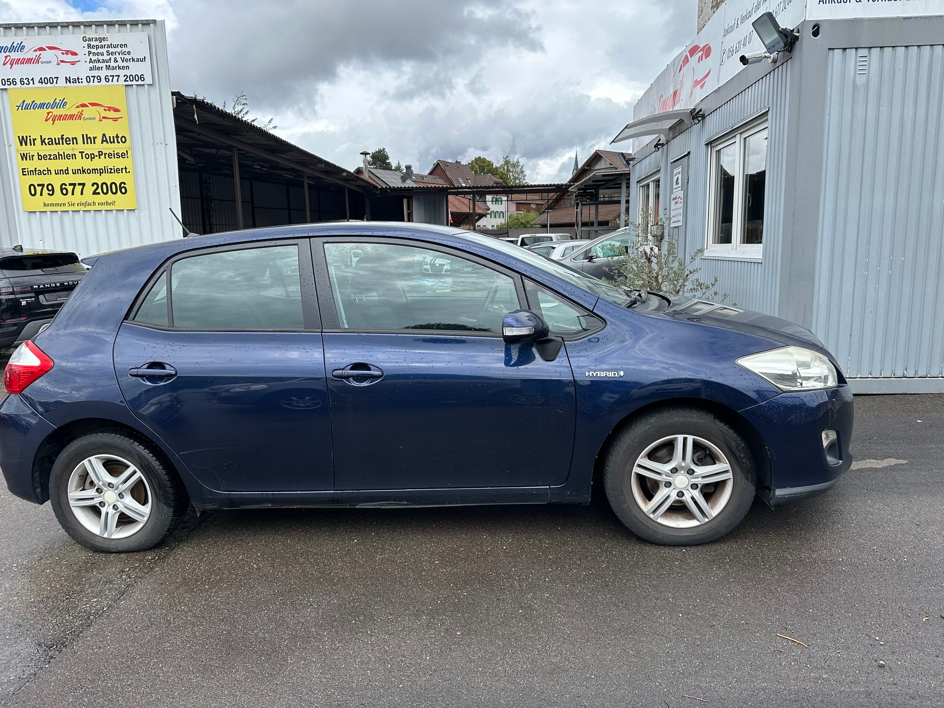 TOYOTA Auris 1.8 16V HSD Linea Sol-image-1