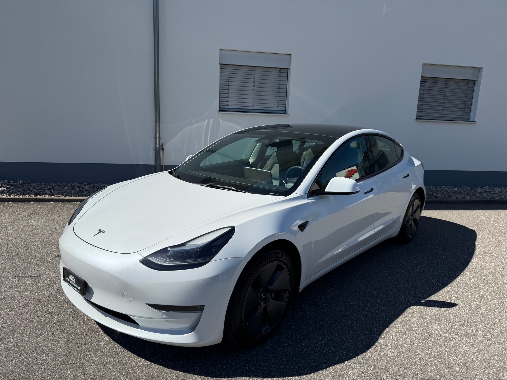 TESLA Model 3 Long Range Dual Motor AWD-image-10
