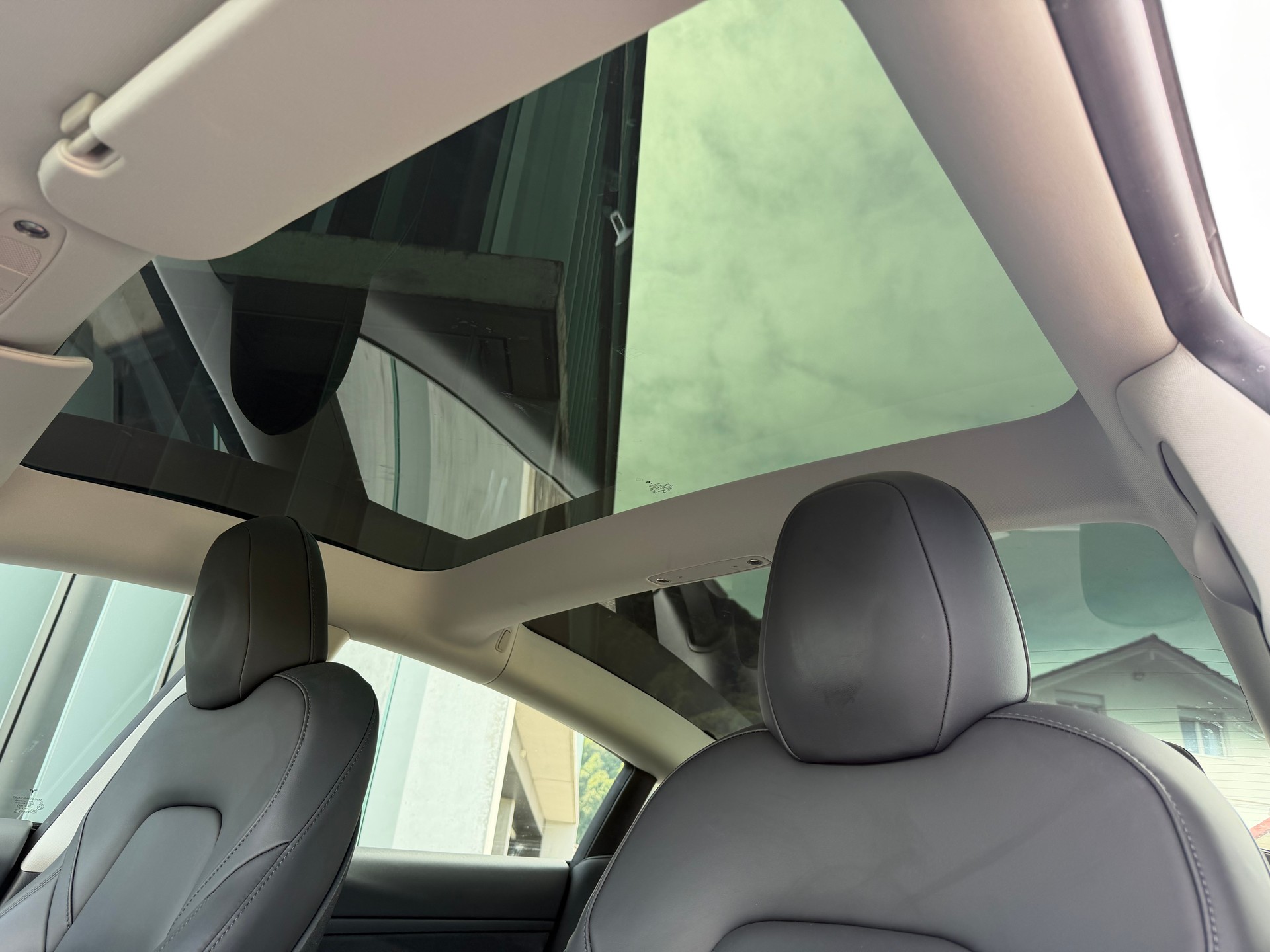 TESLA Model 3 Long Range Dual Motor AWD-image-31
