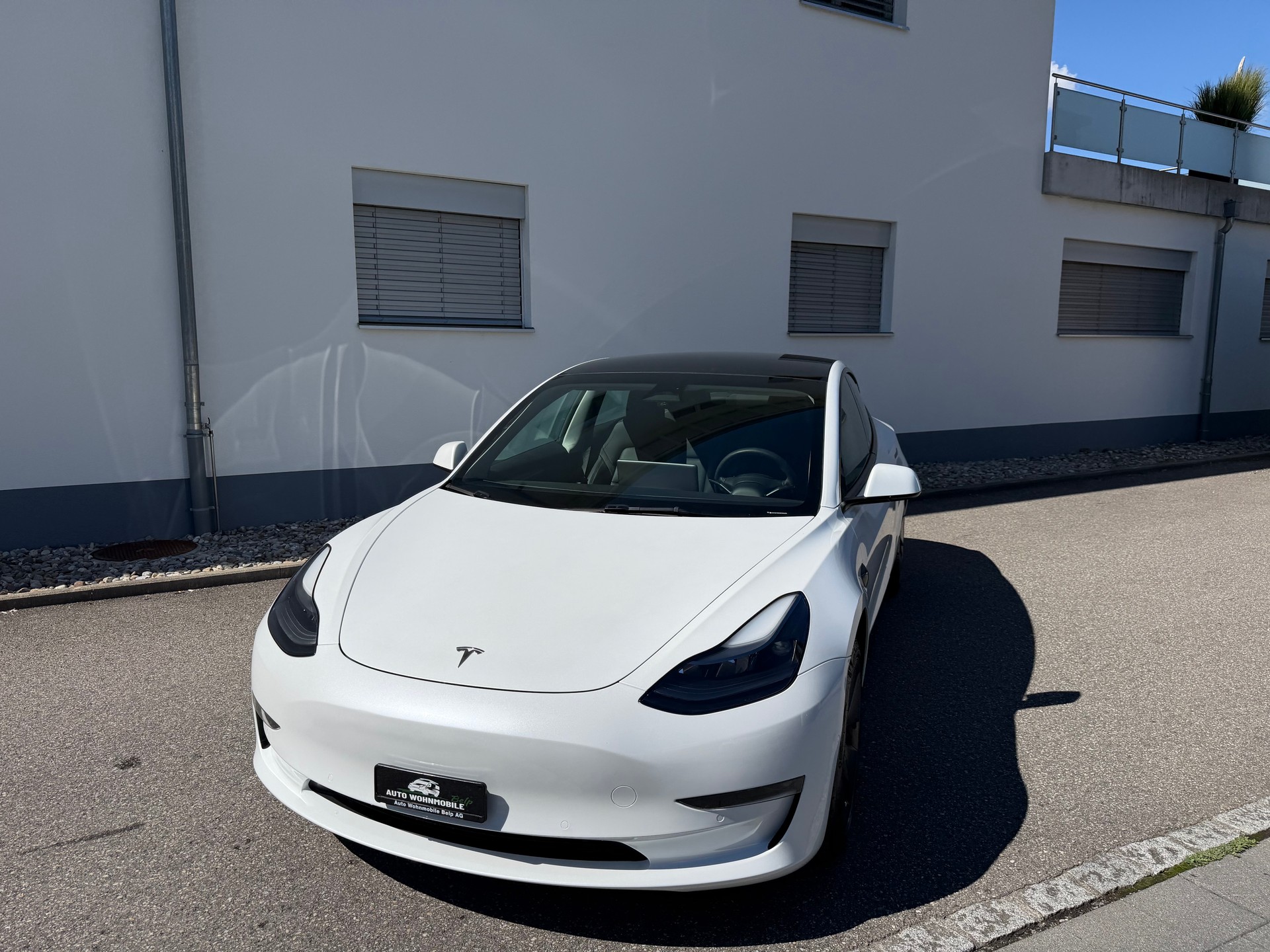 TESLA Model 3 Long Range Dual Motor AWD-image-9