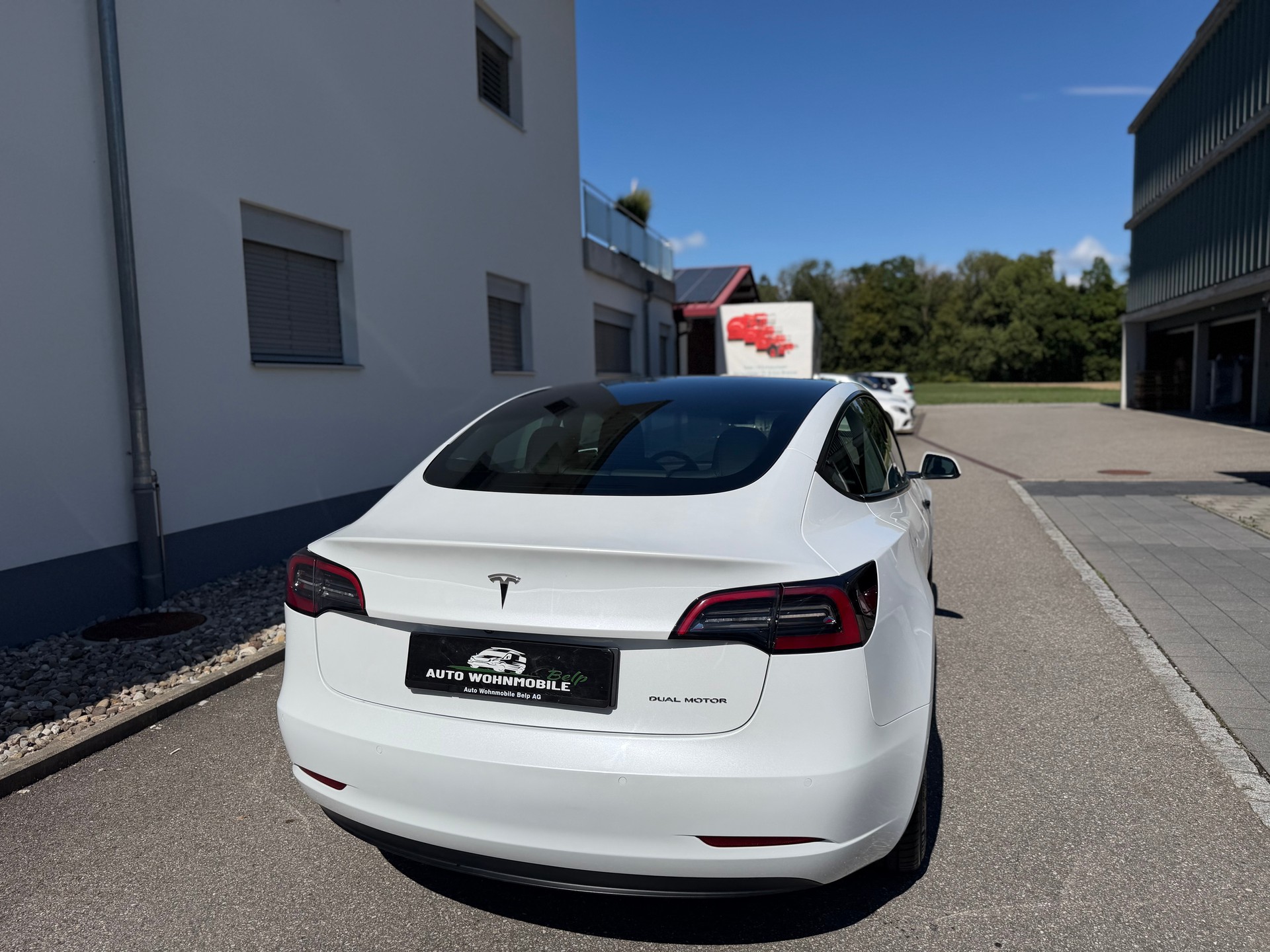 TESLA Model 3 Long Range Dual Motor AWD-image-7