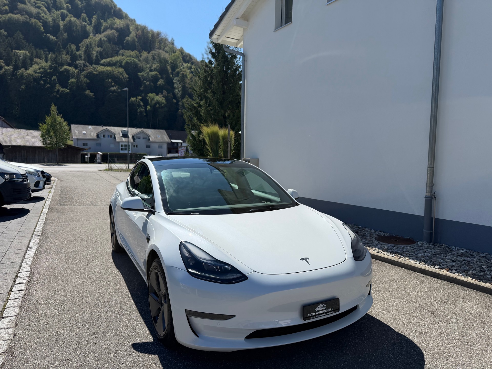 TESLA Model 3 Long Range Dual Motor AWD-image-1