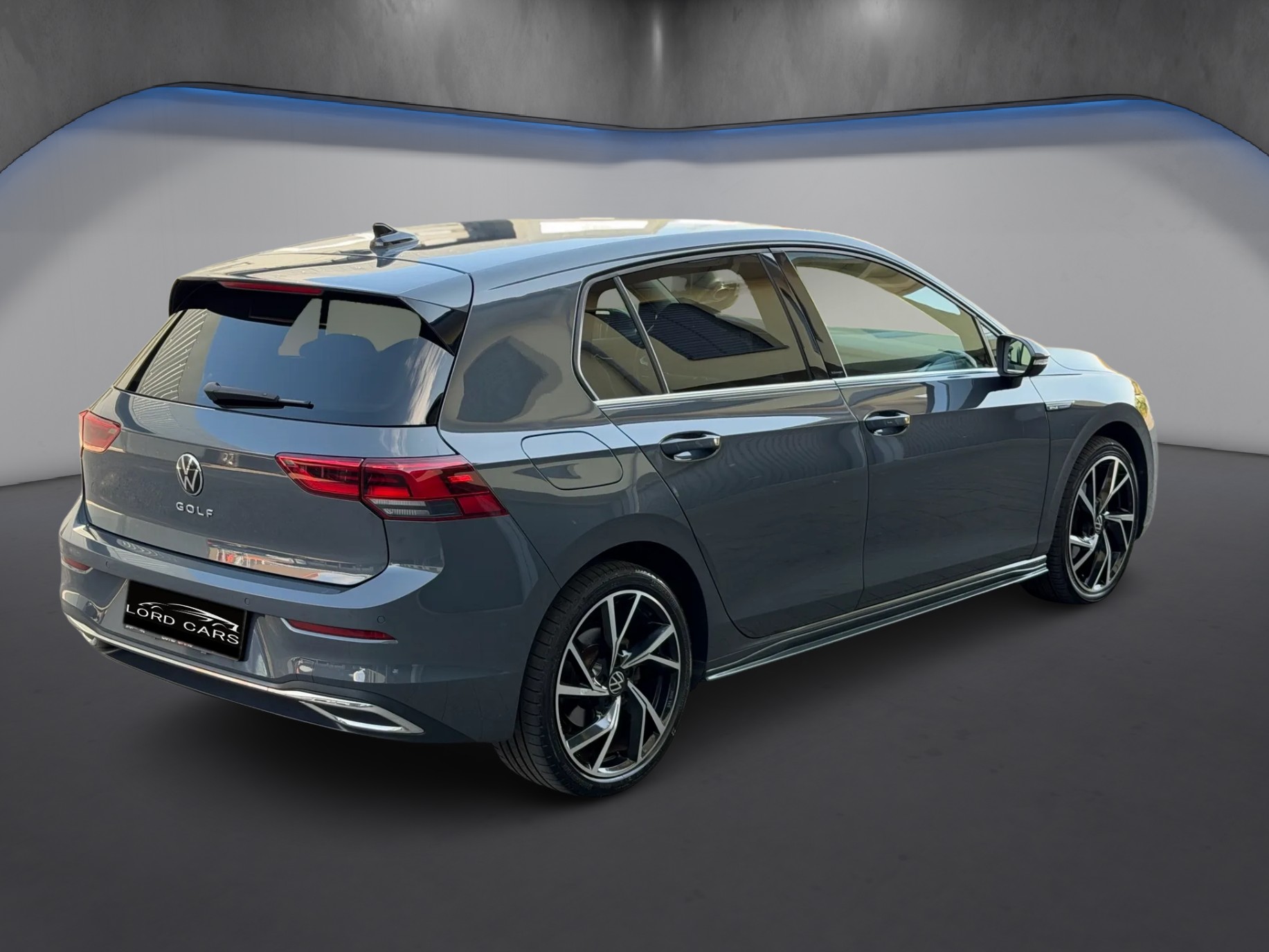 VW Golf 2.0 TDI R-Line DSG-image-3
