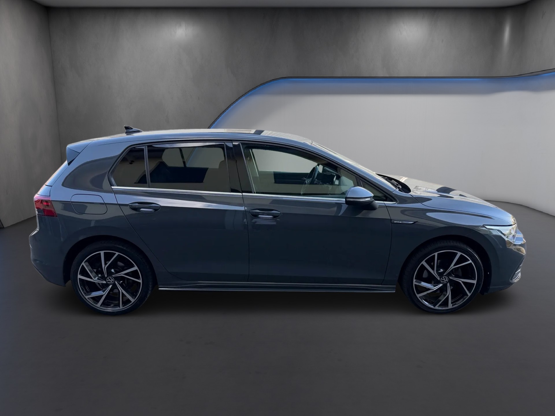 VW Golf 2.0 TDI R-Line DSG-image-5