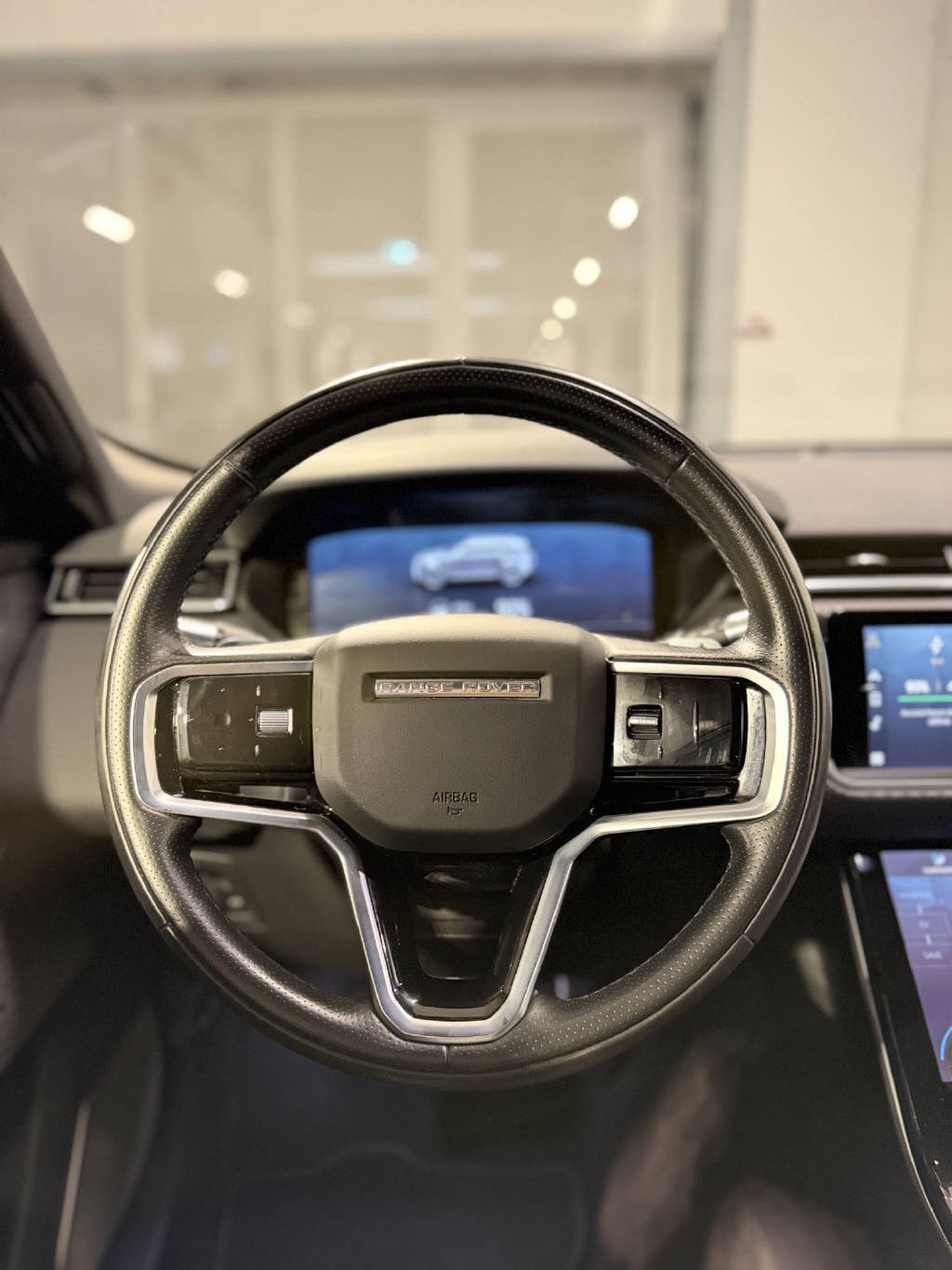 LAND ROVER Range Rover Velar 2.0 P400e R-Dynamic SE-image-5