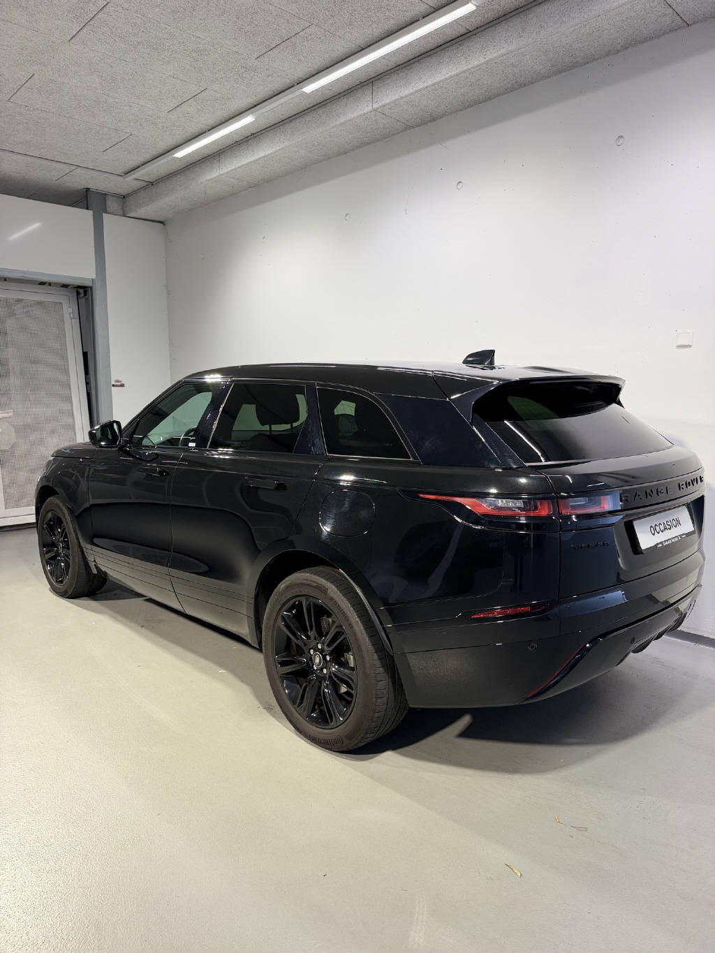 LAND ROVER Range Rover Velar 2.0 P400e R-Dynamic SE-image-3