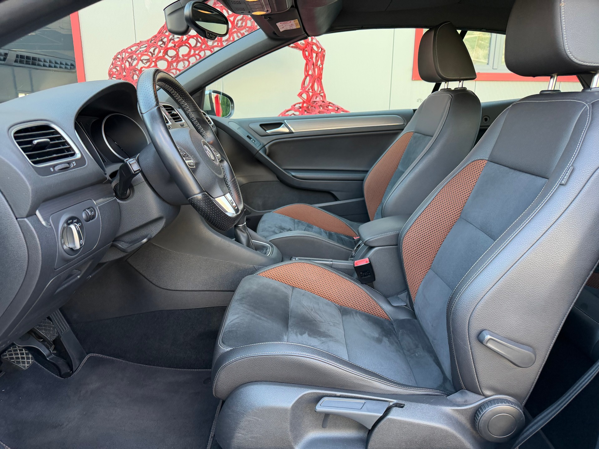 VW Golf Cabrio 1.4 TSI Karmann-image-18
