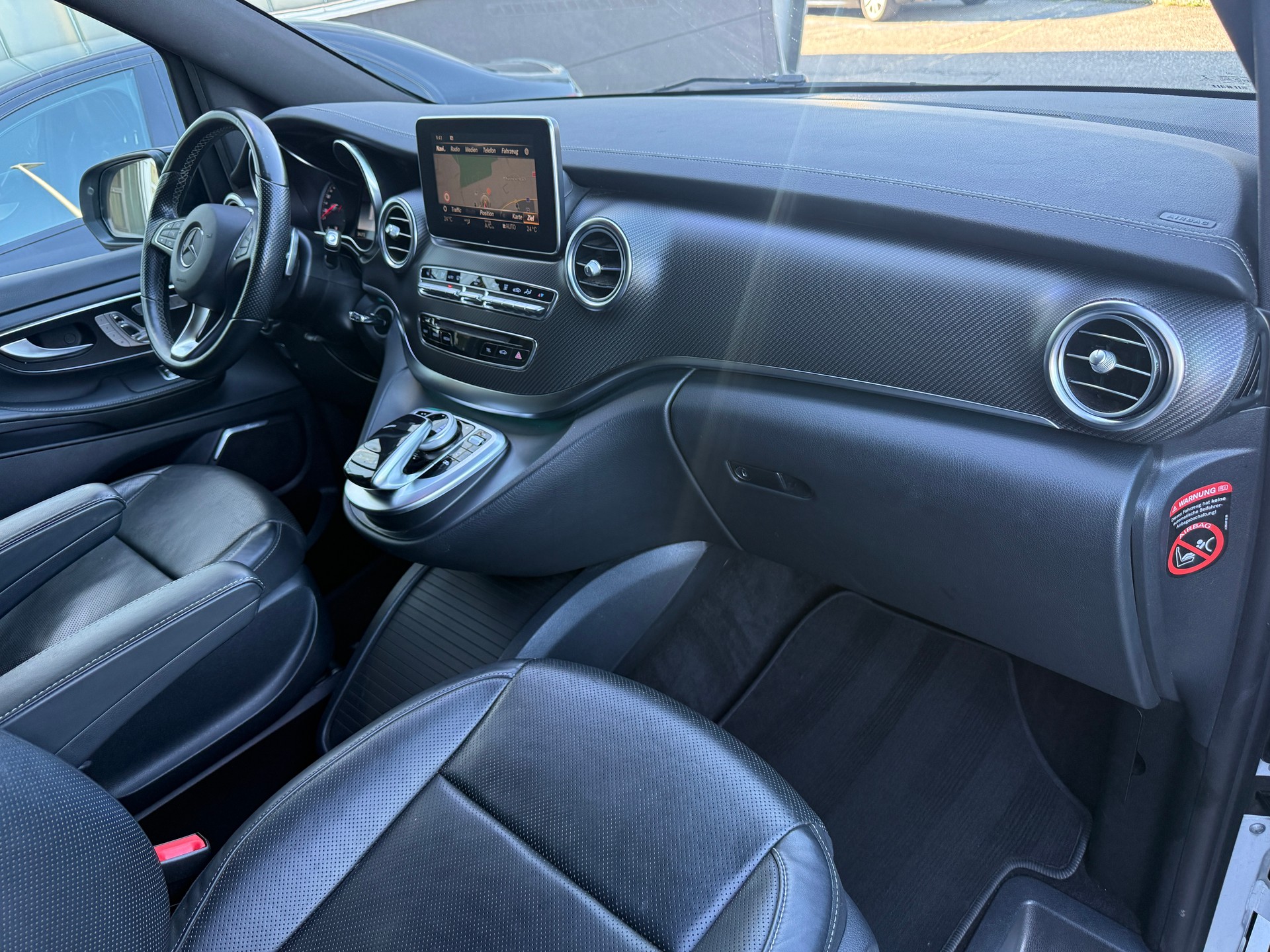MERCEDES-BENZ V 250 d Swiss Edition lang 7G-Tronic ***1.HAND & AHK***-image-8