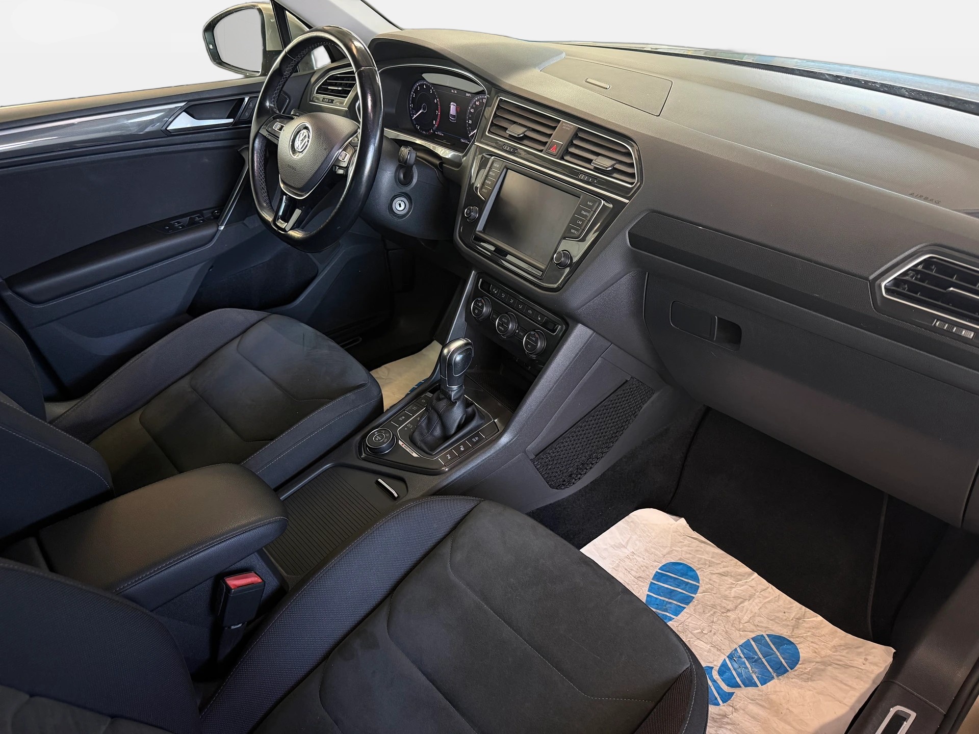 VW Tiguan 2.0TSI Highline 4Motion DSG | Ab MFK 05.2025 | RF-Kamera | Active Info Display-image-8