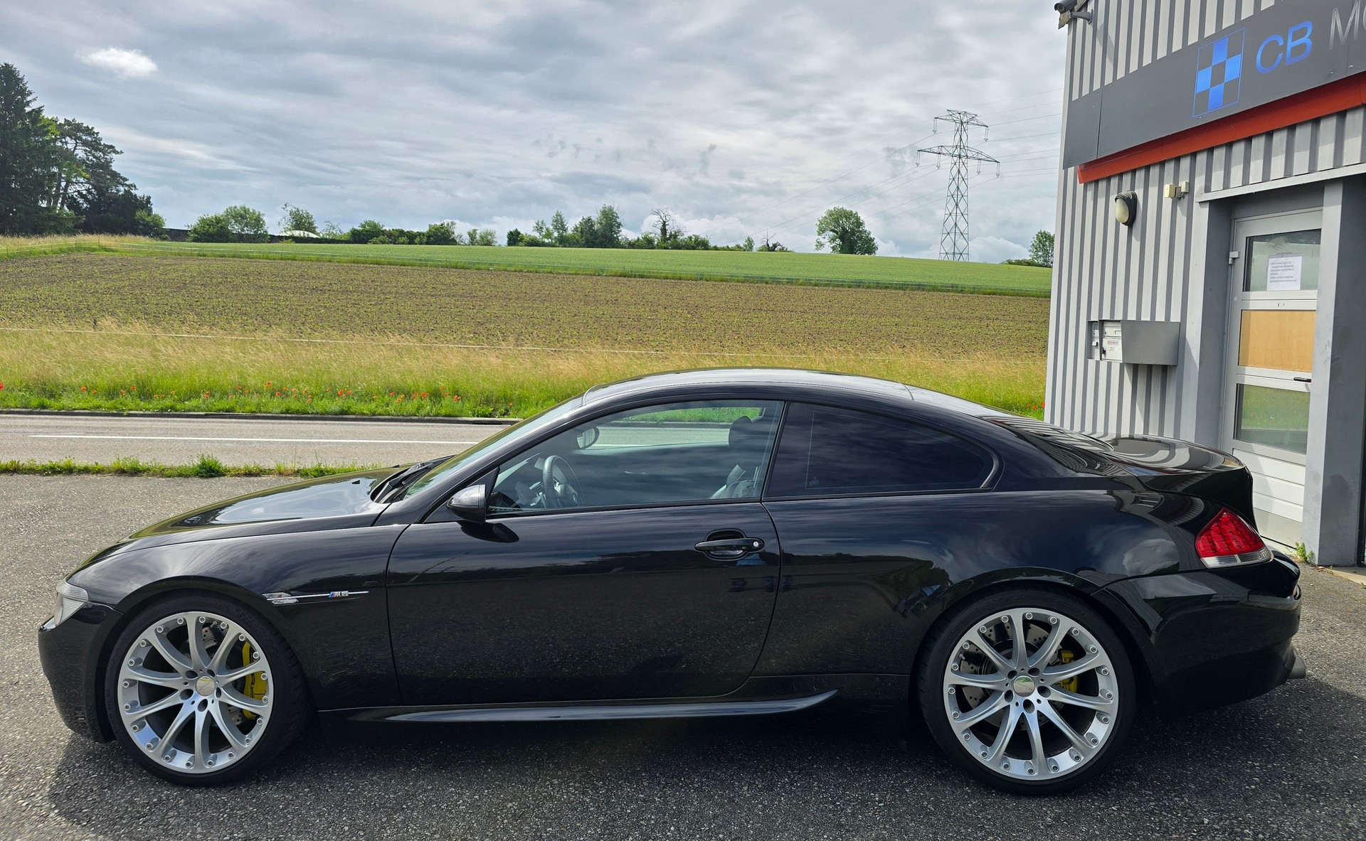BMW M6-image-6
