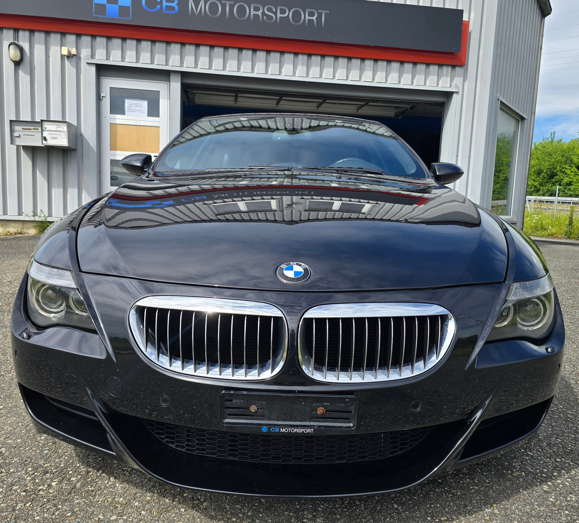 BMW M6-image-2