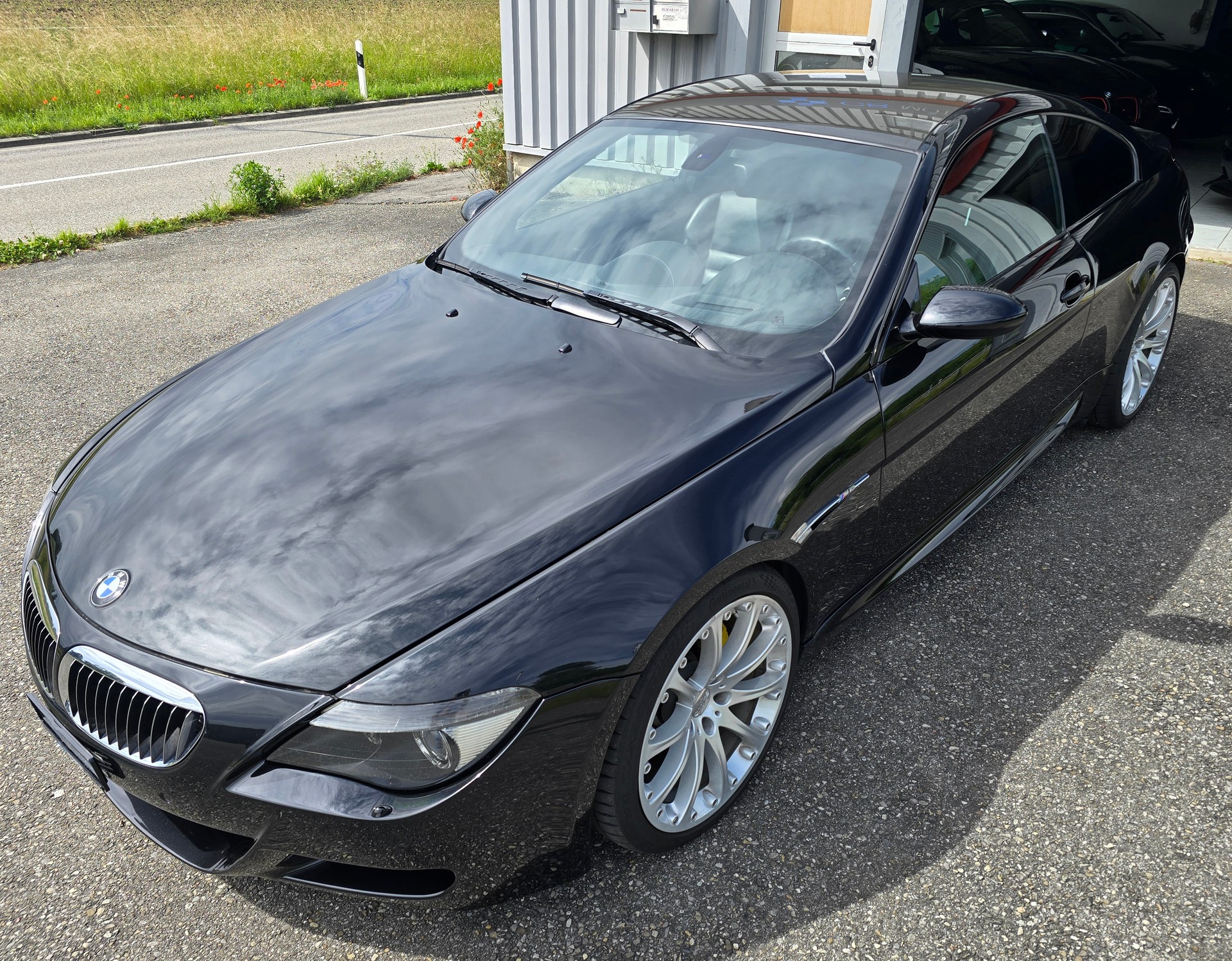 BMW M6-image-1